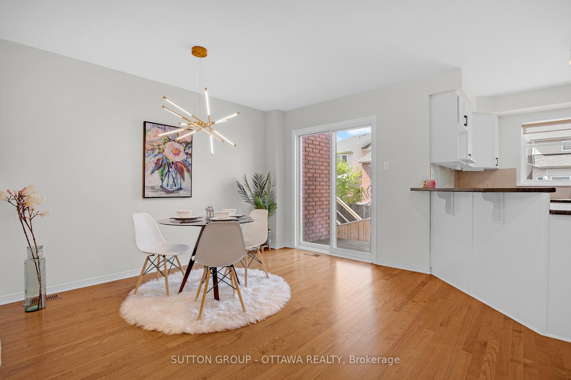 Photo 9 of 4401 Goldeneye Way, Ottawa, Riverside South/Gloucester Glen — HOMEH