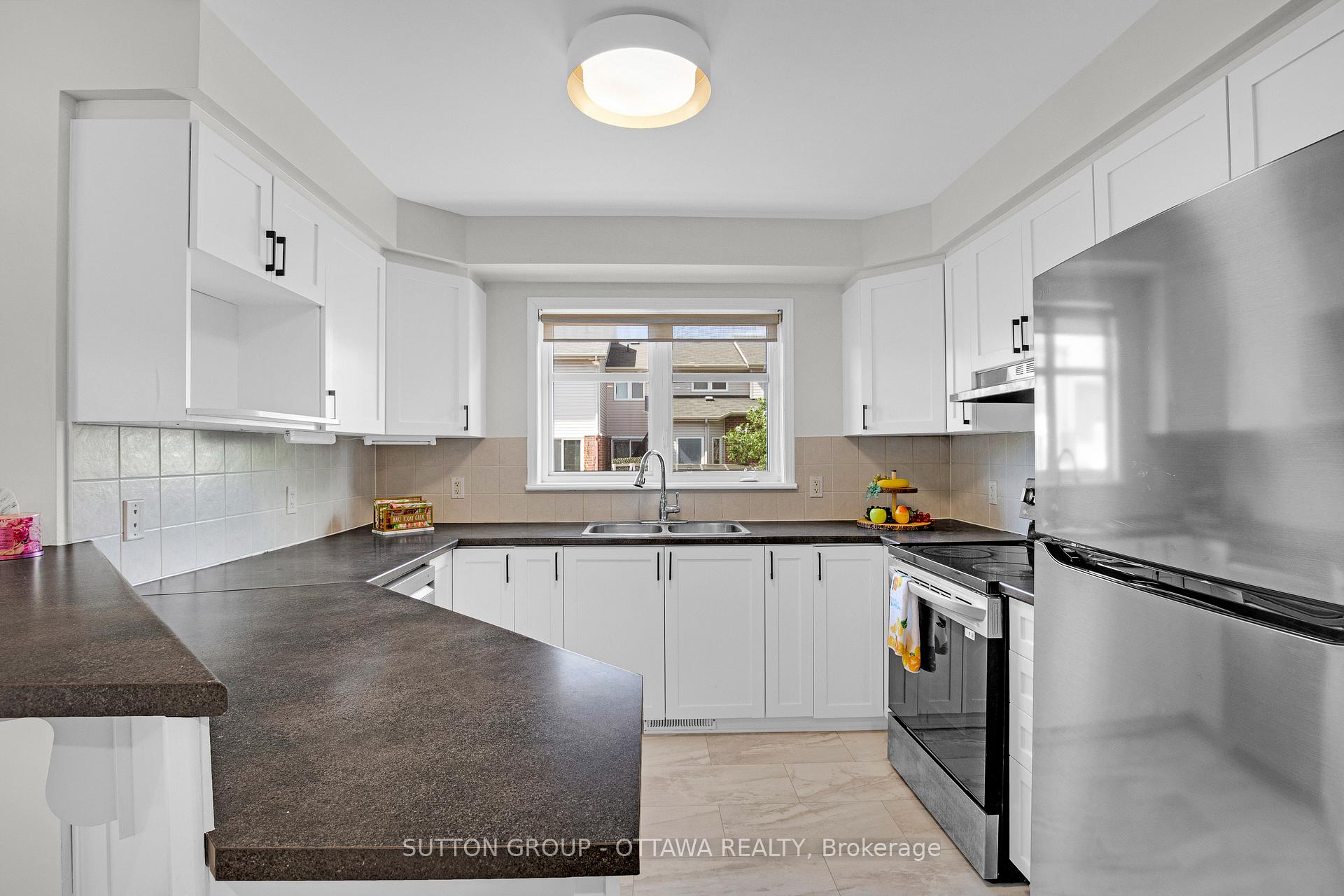 Photo 11 of 4401 Goldeneye Way, Ottawa, Riverside South/Gloucester Glen — HOMEH