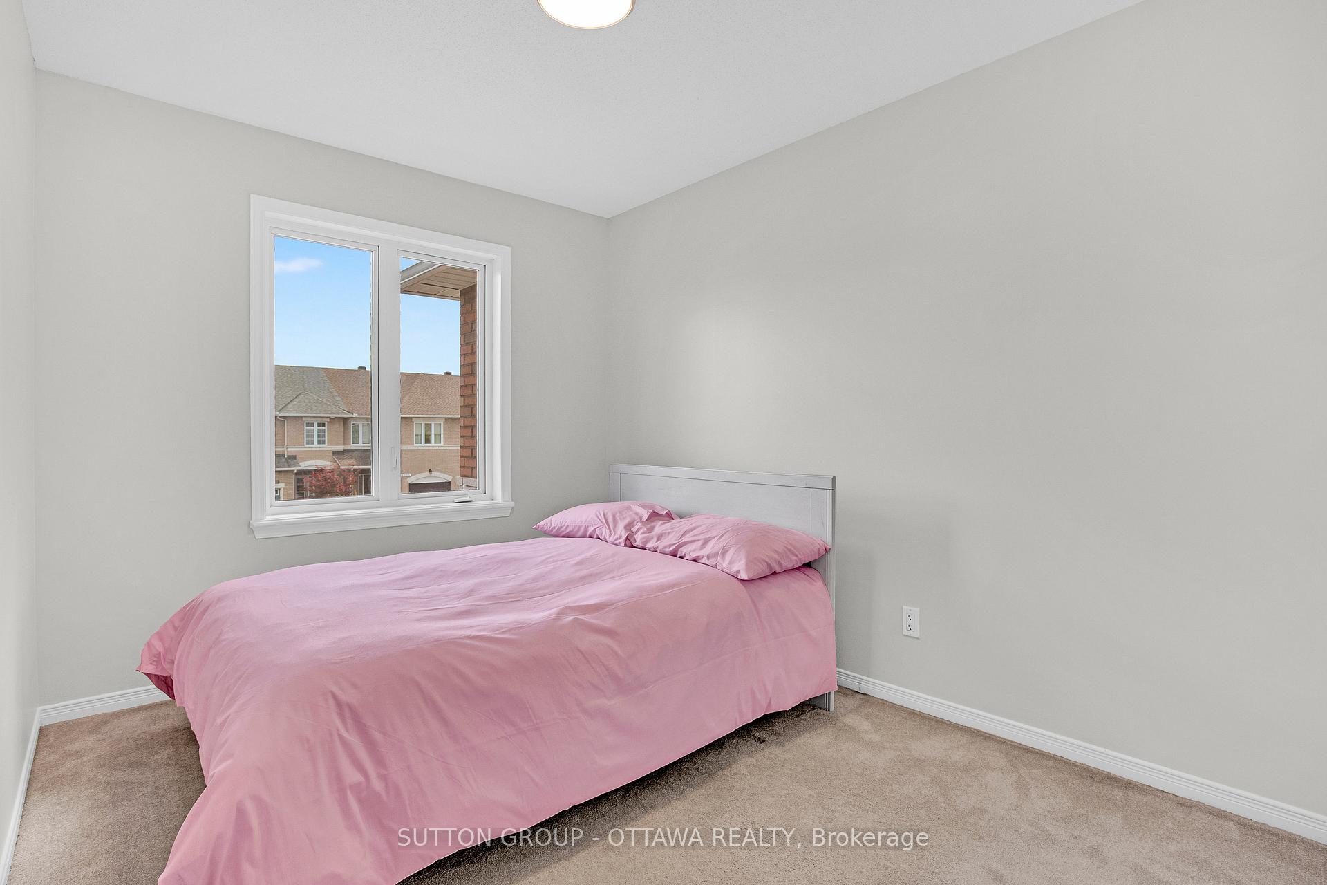 Photo 22 of 4401 Goldeneye Way, Ottawa, Riverside South/Gloucester Glen — HOMEH