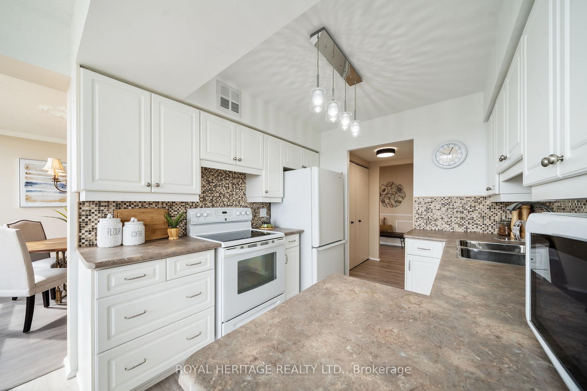 Photo 16 of Unit 720, 1880 Valley Farm Road, Pickering, Town Centre — HOMEH