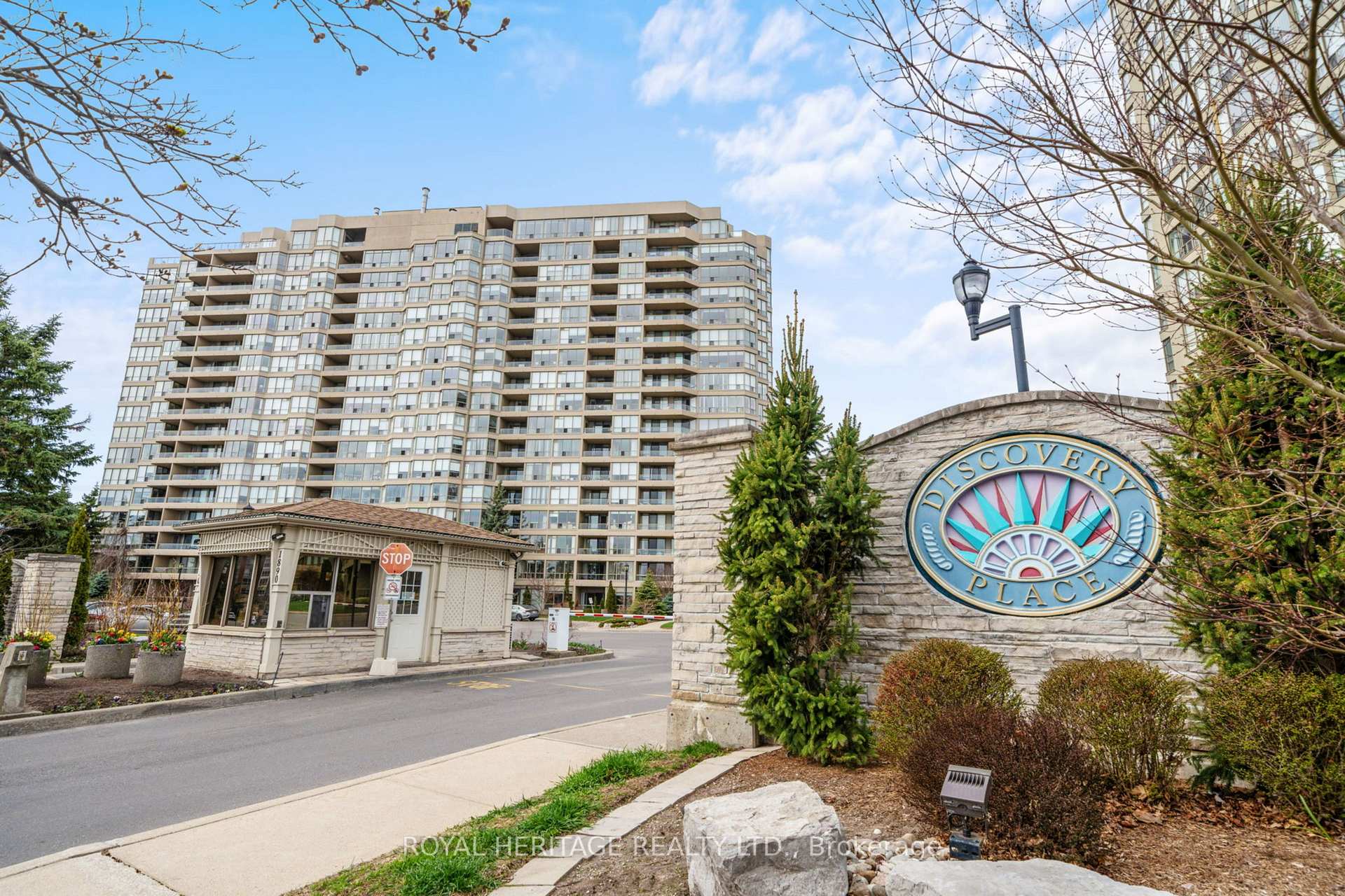 Photo 2 of Unit 720, 1880 Valley Farm Road, Pickering, Town Centre — HOMEH