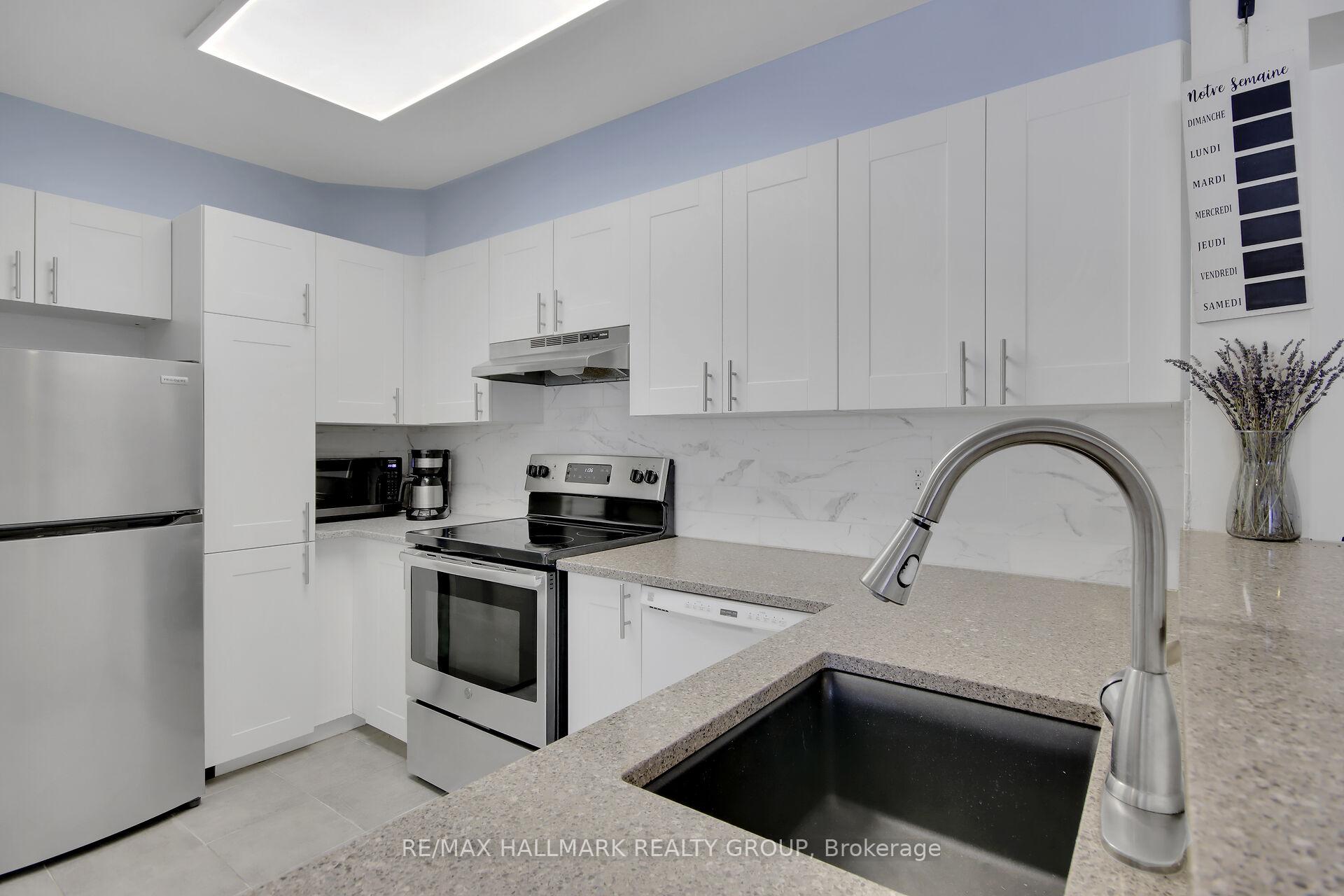 Photo 6 of Unit 110, 1835 Marsala Crescent, Ottawa, Fallingbrook/Pineridge — HOMEH