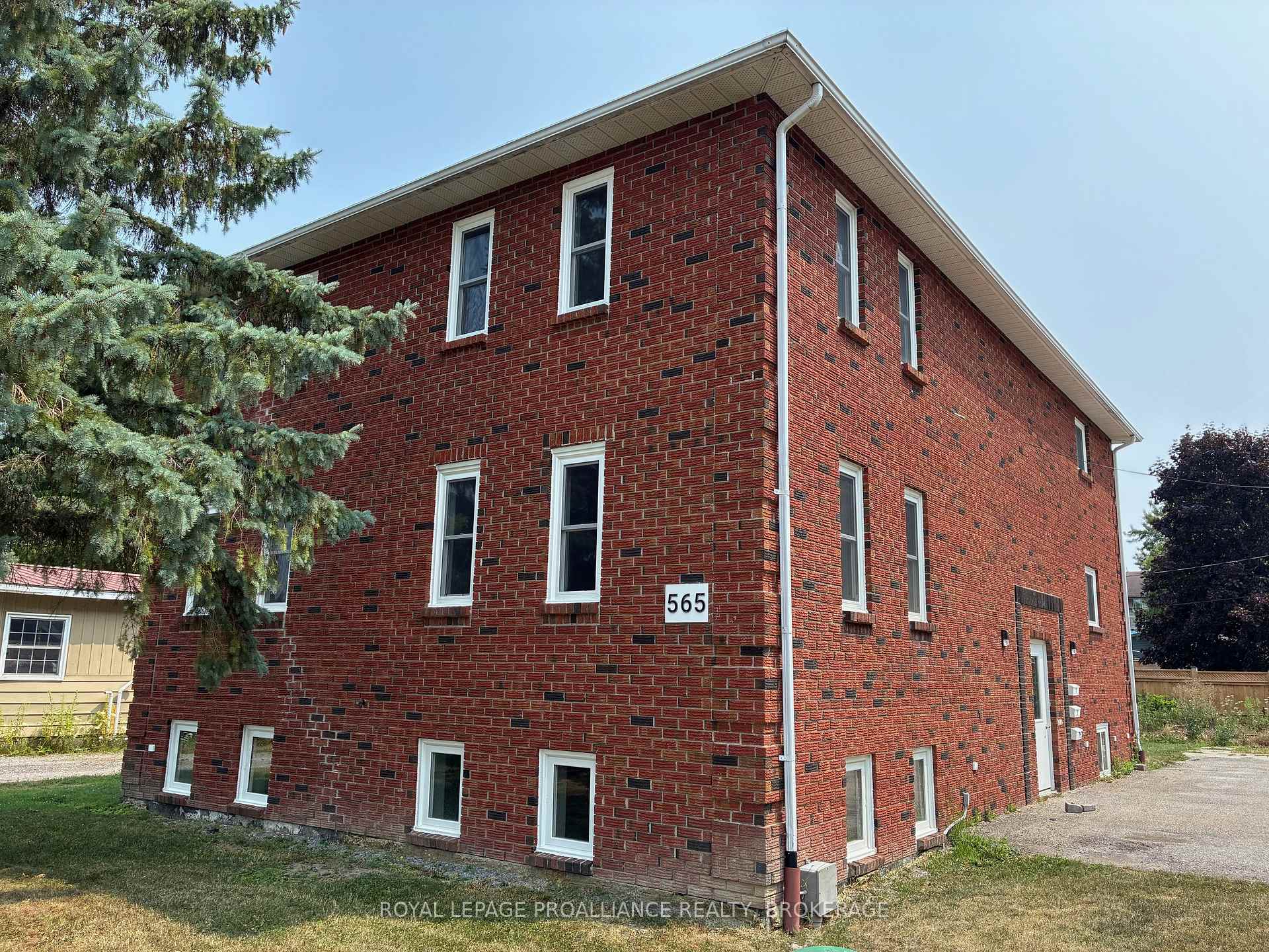 Front of 565 Emma Street