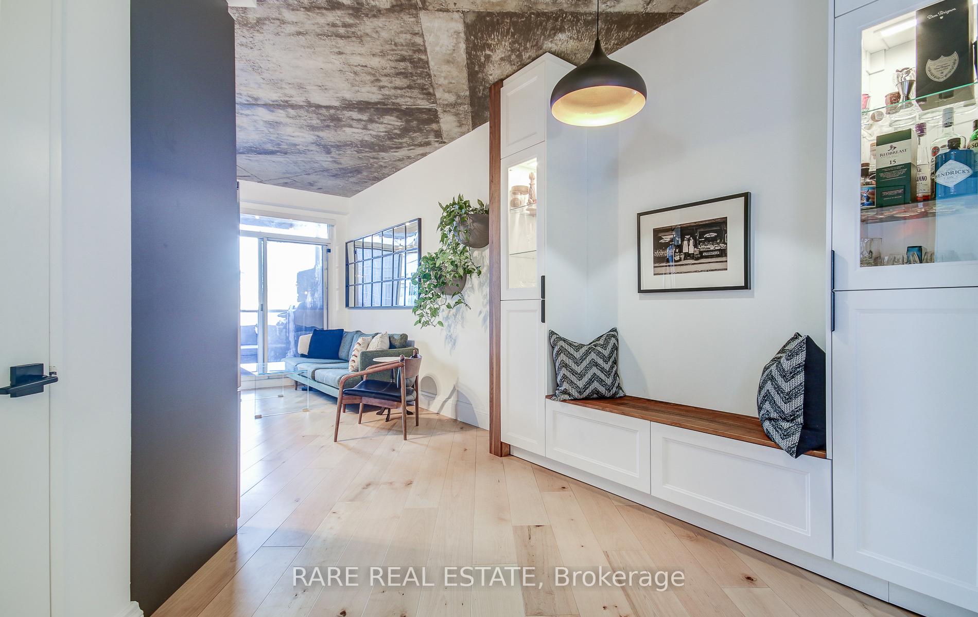 Photo 5 of Unit 829, 1 Shaw Street, Toronto, Niagara — HOMEH