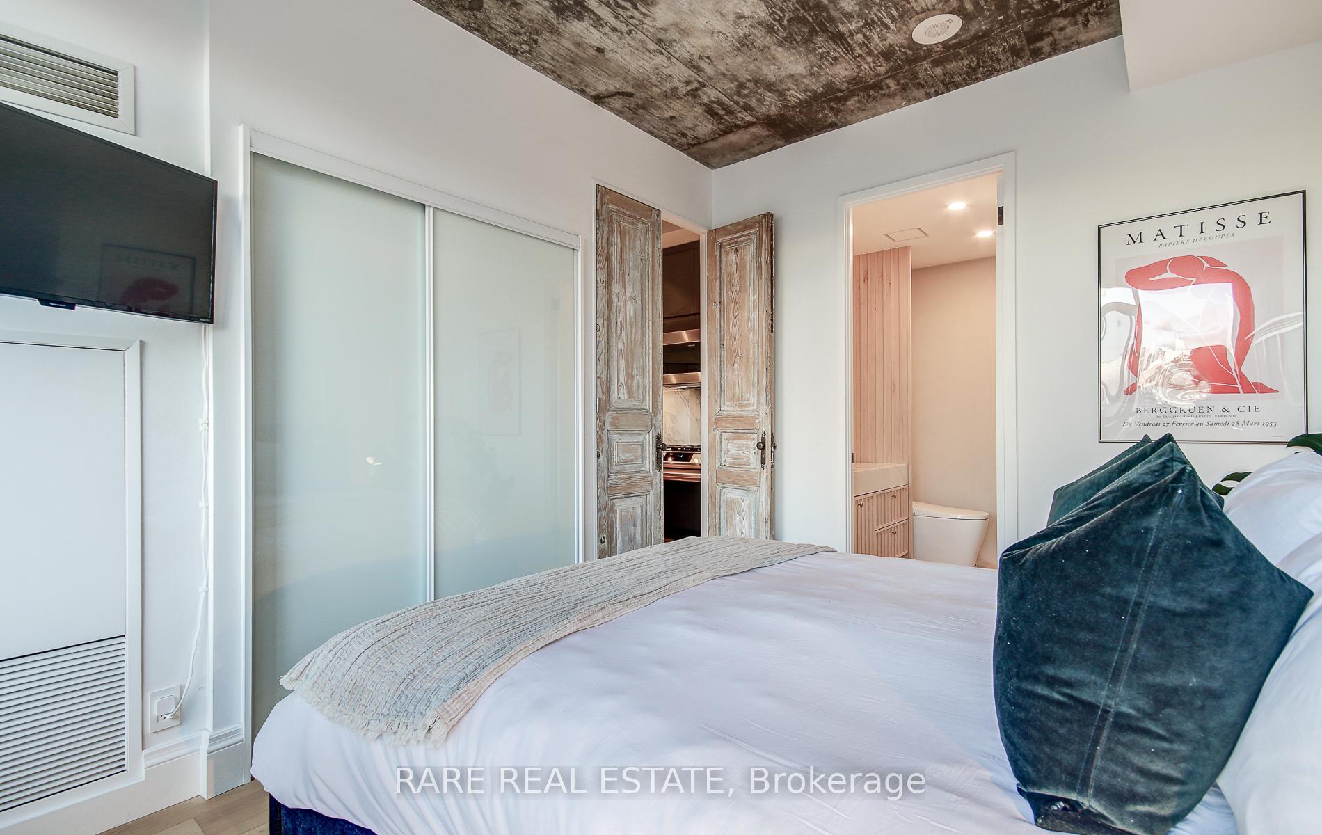Photo 19 of Unit 829, 1 Shaw Street, Toronto, Niagara — HOMEH
