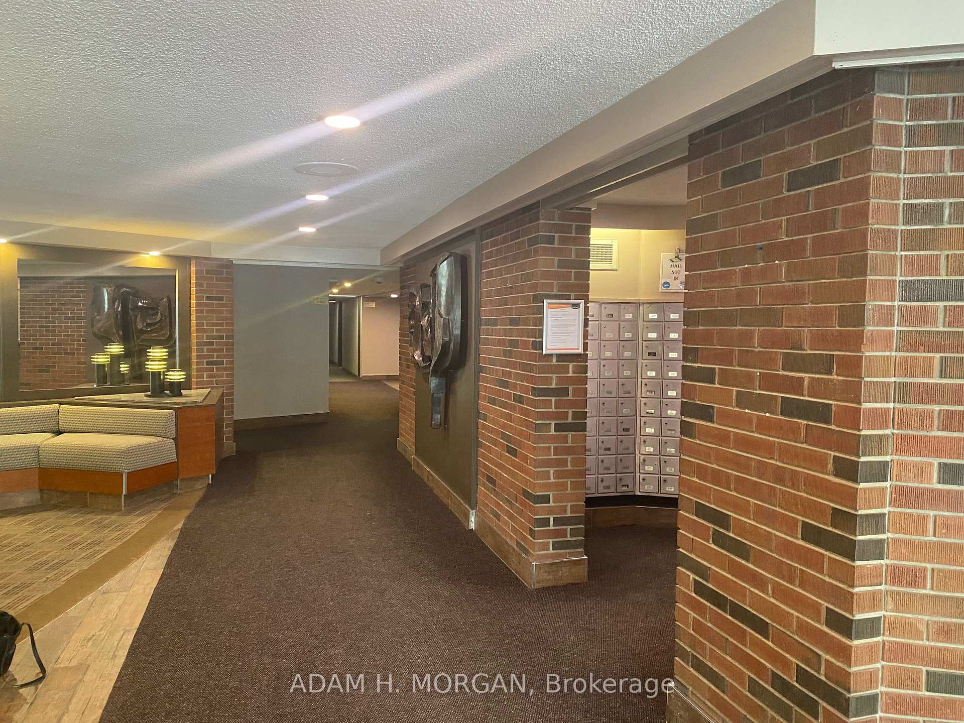 Photo 4 of Unit 1120, 20 chesterton Drive, Ottawa, Borden Farm/Stewart Farm/Carleton Heights/Parkwood Hills — HOMEH