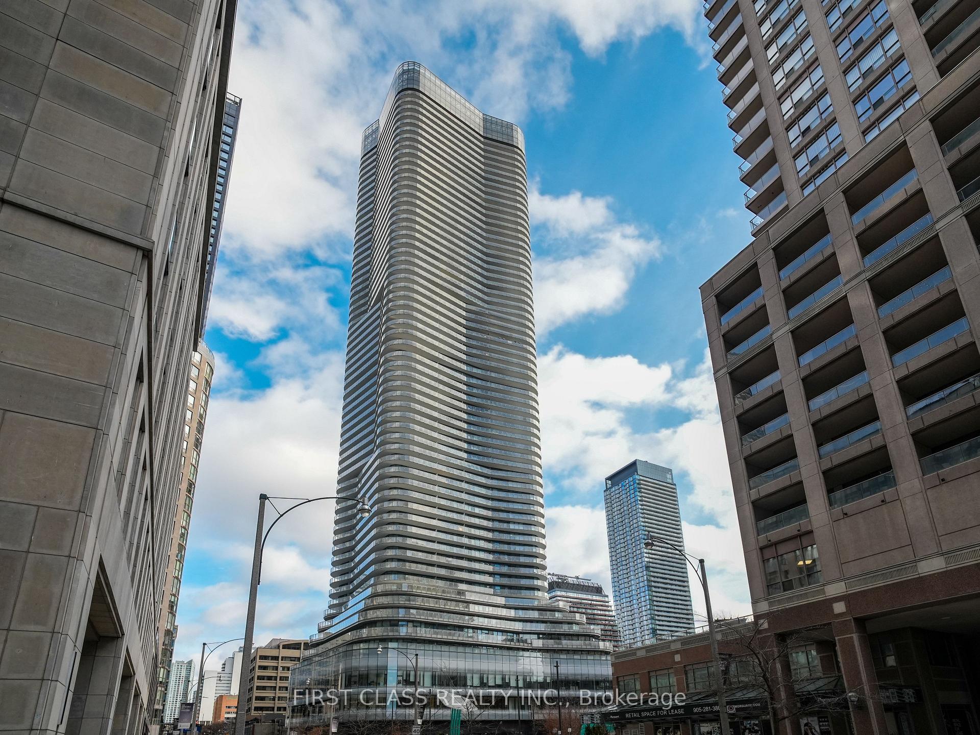 Front of Unit 1404, 11 Wellesley Street W