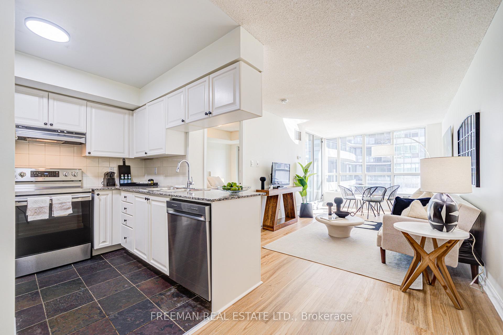 Photo 1 of Unit 620, 230 Queens Quay W, Toronto, Waterfront Communities — HOMEH