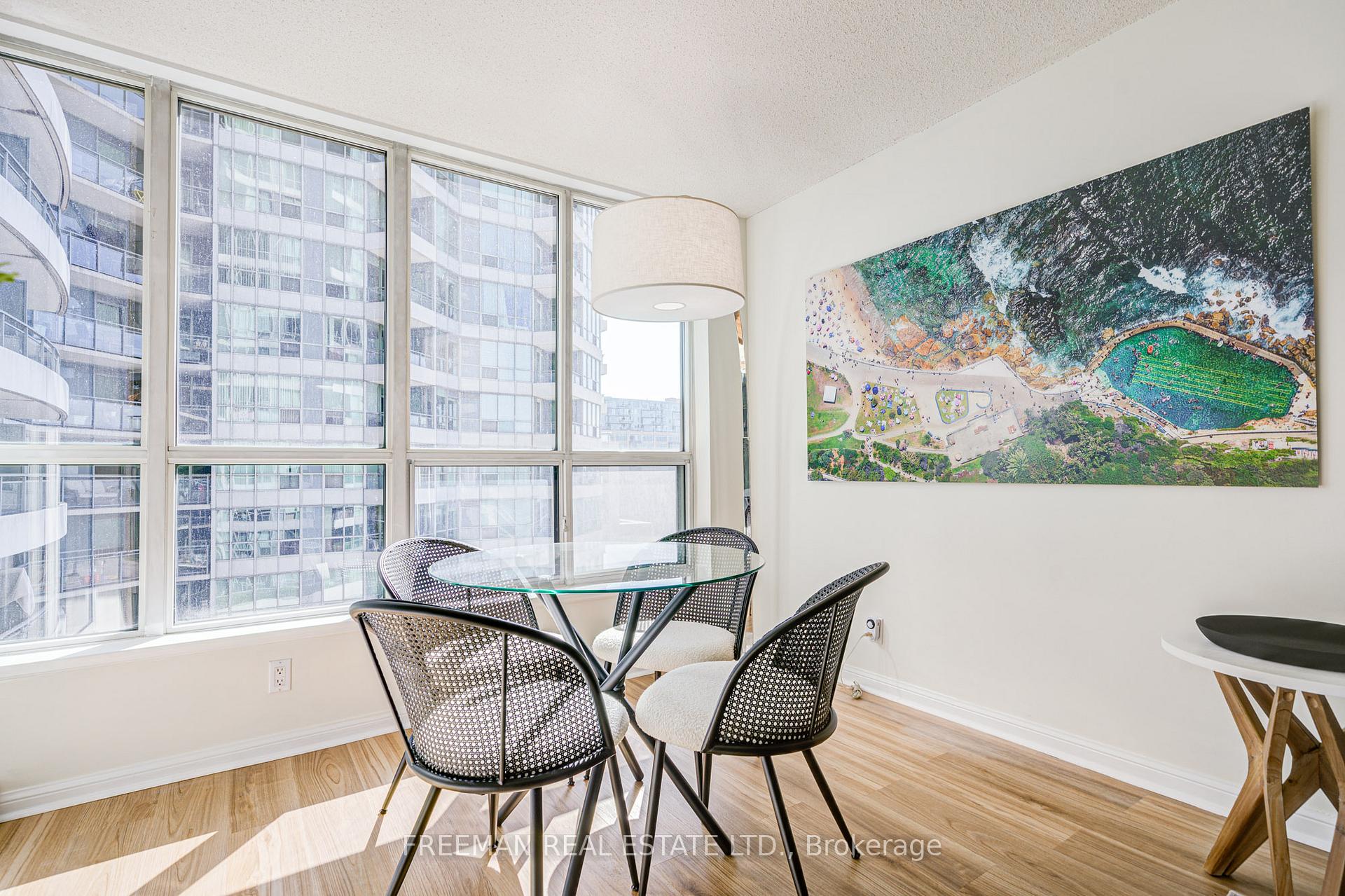 Photo 3 of Unit 620, 230 Queens Quay W, Toronto, Waterfront Communities — HOMEH