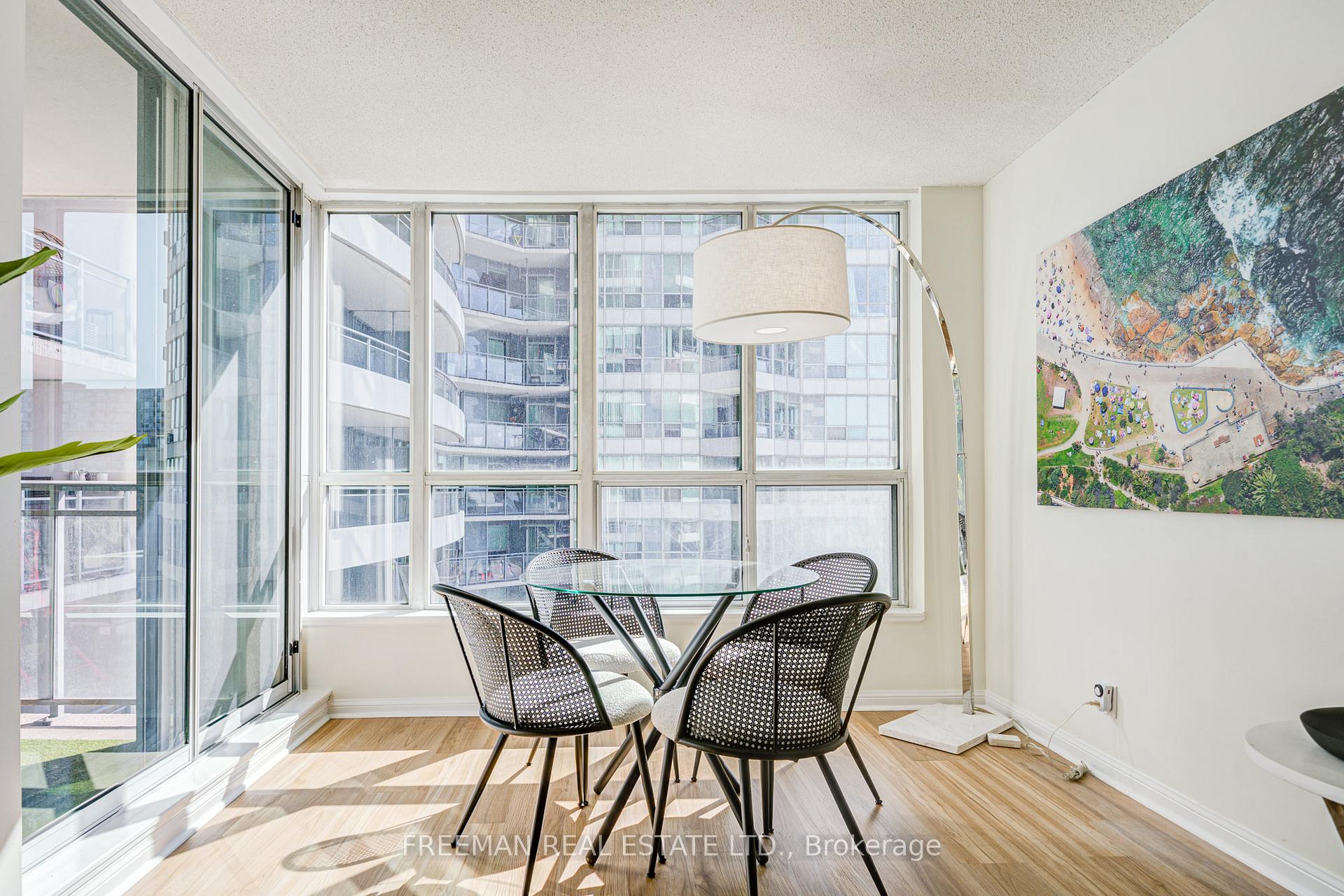 Photo 6 of Unit 620, 230 Queens Quay W, Toronto, Waterfront Communities — HOMEH