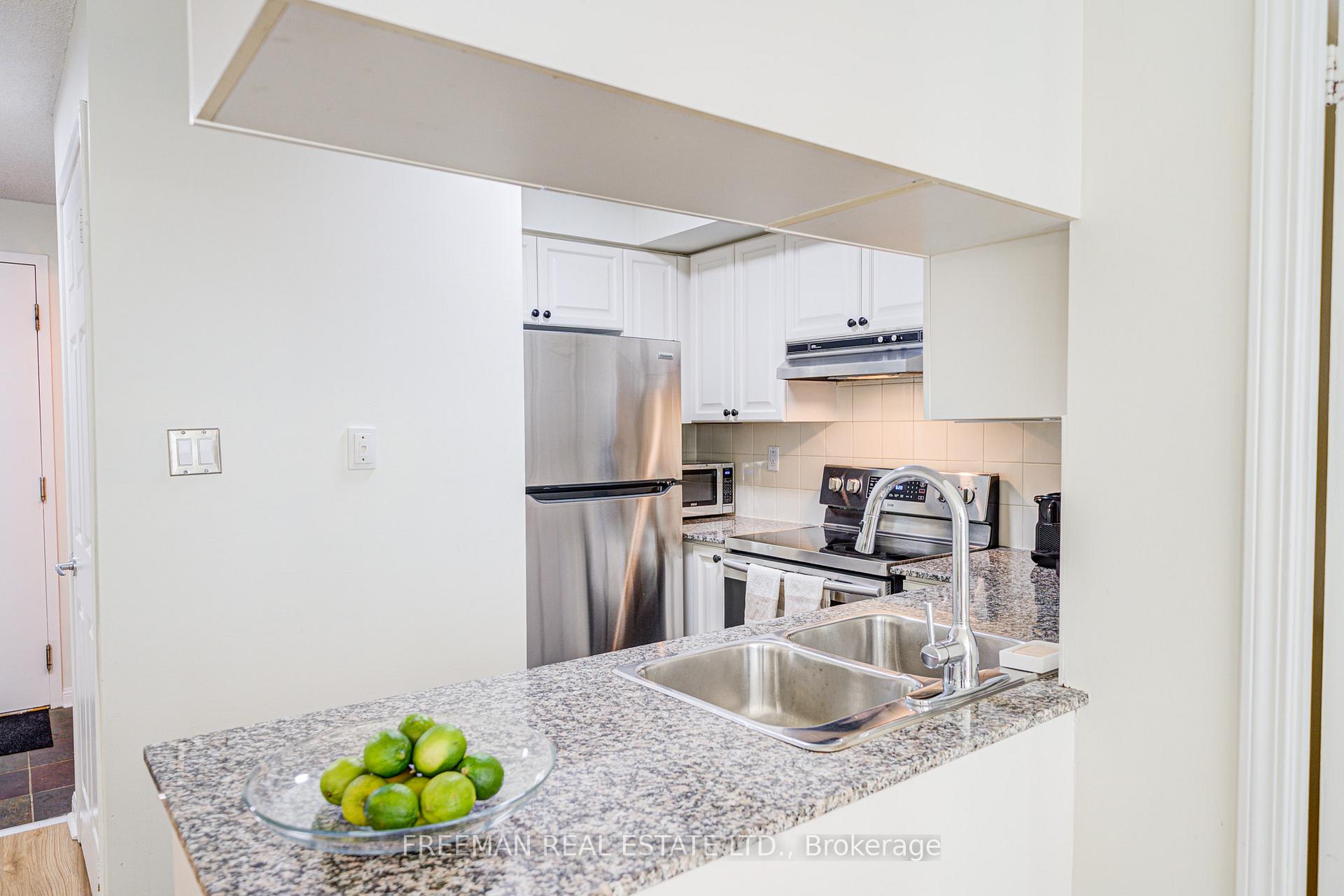 Photo 9 of Unit 620, 230 Queens Quay W, Toronto, Waterfront Communities — HOMEH