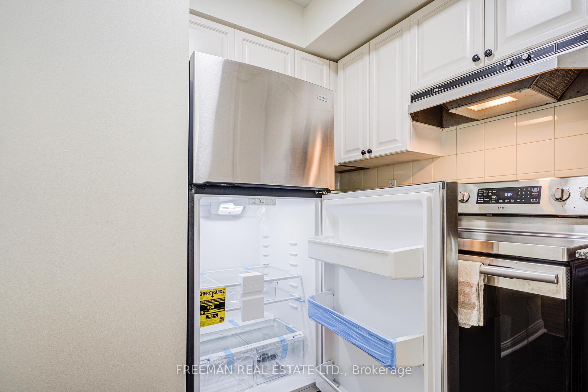Photo 12 of Unit 620, 230 Queens Quay W, Toronto, Waterfront Communities — HOMEH