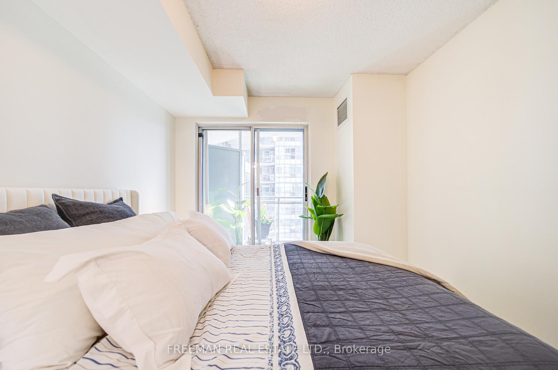 Photo 16 of Unit 620, 230 Queens Quay W, Toronto, Waterfront Communities — HOMEH