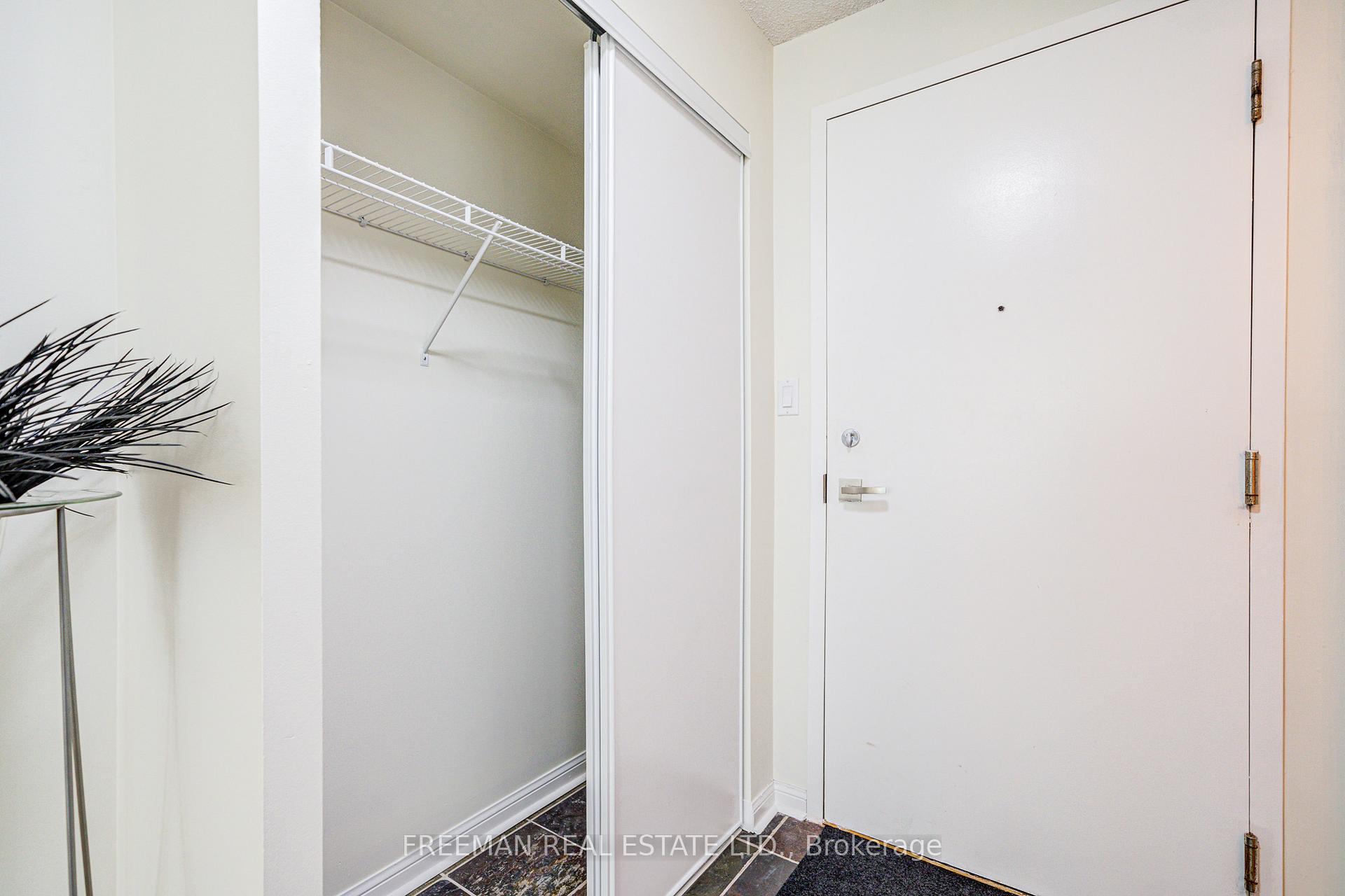 Photo 19 of Unit 620, 230 Queens Quay W, Toronto, Waterfront Communities — HOMEH