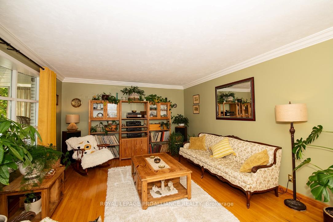 Photo 6 of 68 Edgehill Road, Belleville, Belleville Ward — HOMEH
