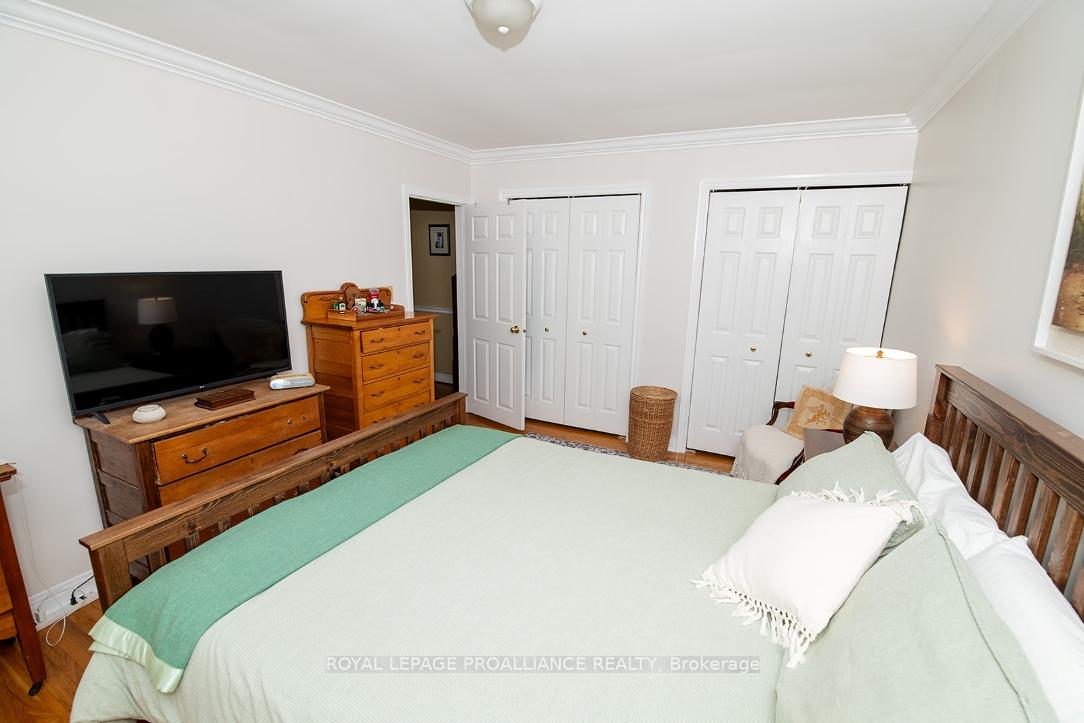 Photo 8 of 68 Edgehill Road, Belleville, Belleville Ward — HOMEH