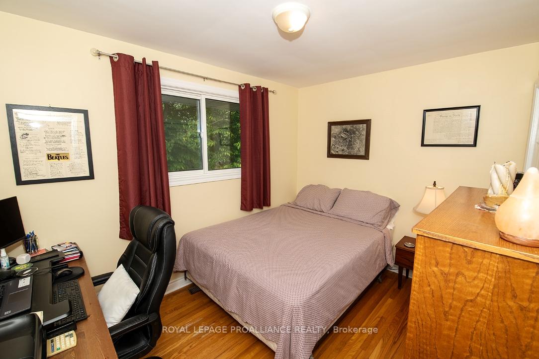 Photo 10 of 68 Edgehill Road, Belleville, Belleville Ward — HOMEH