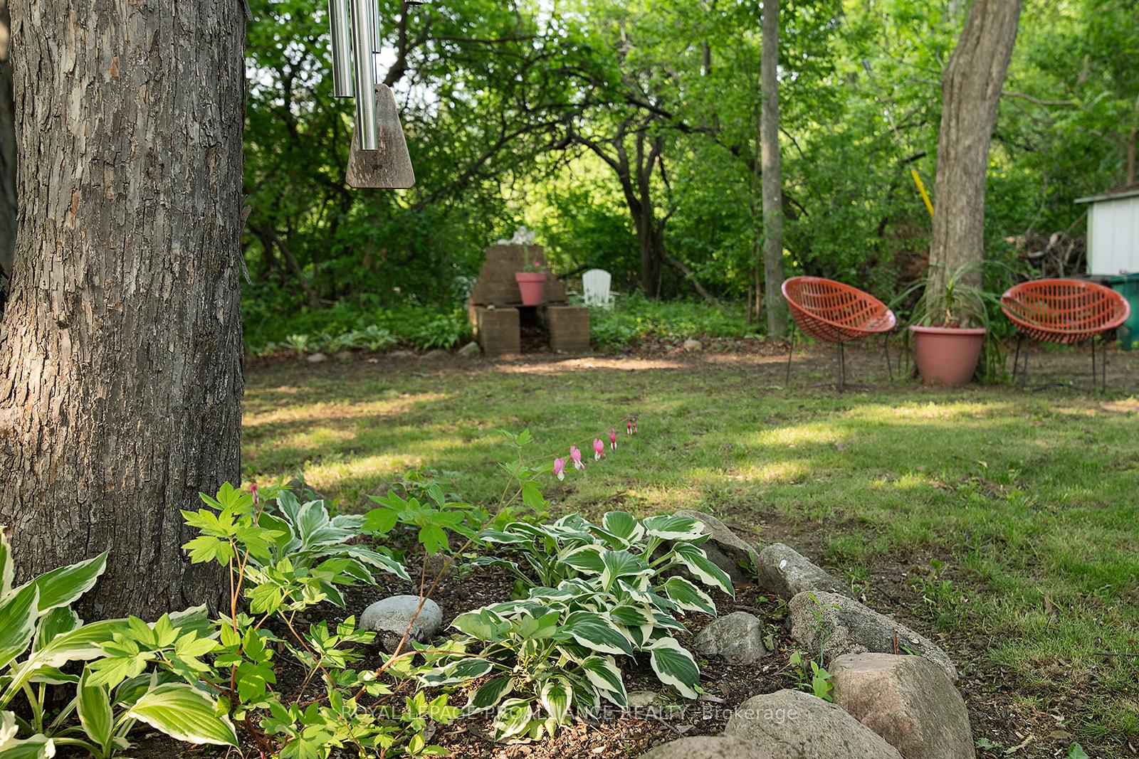 Photo 17 of 68 Edgehill Road, Belleville, Belleville Ward — HOMEH