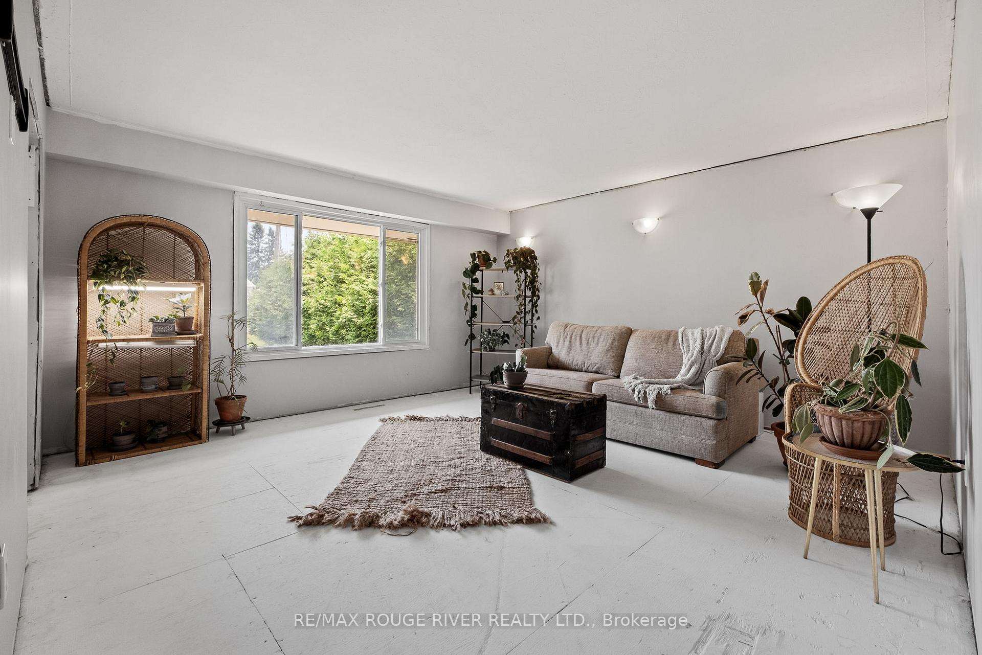 Photo 6 of 165 King Street E, Cramahe, Colborne — HOMEH