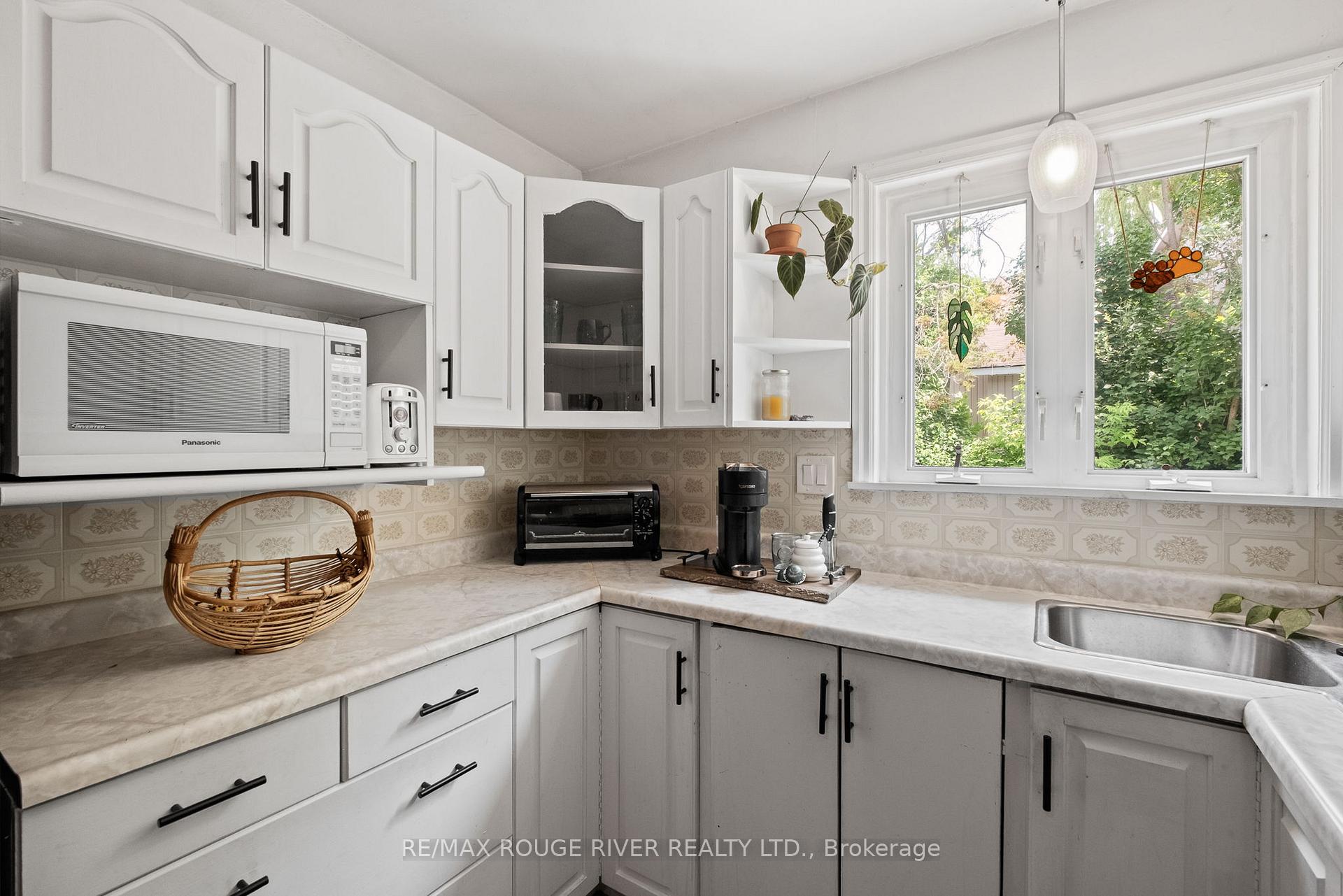 Photo 12 of 165 King Street E, Cramahe, Colborne — HOMEH