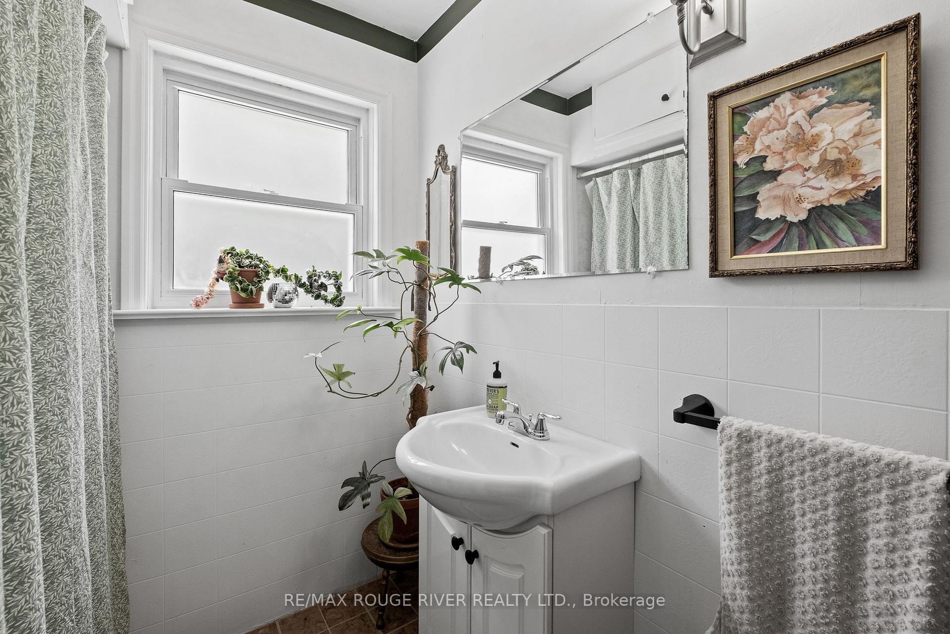 Photo 13 of 165 King Street E, Cramahe, Colborne — HOMEH