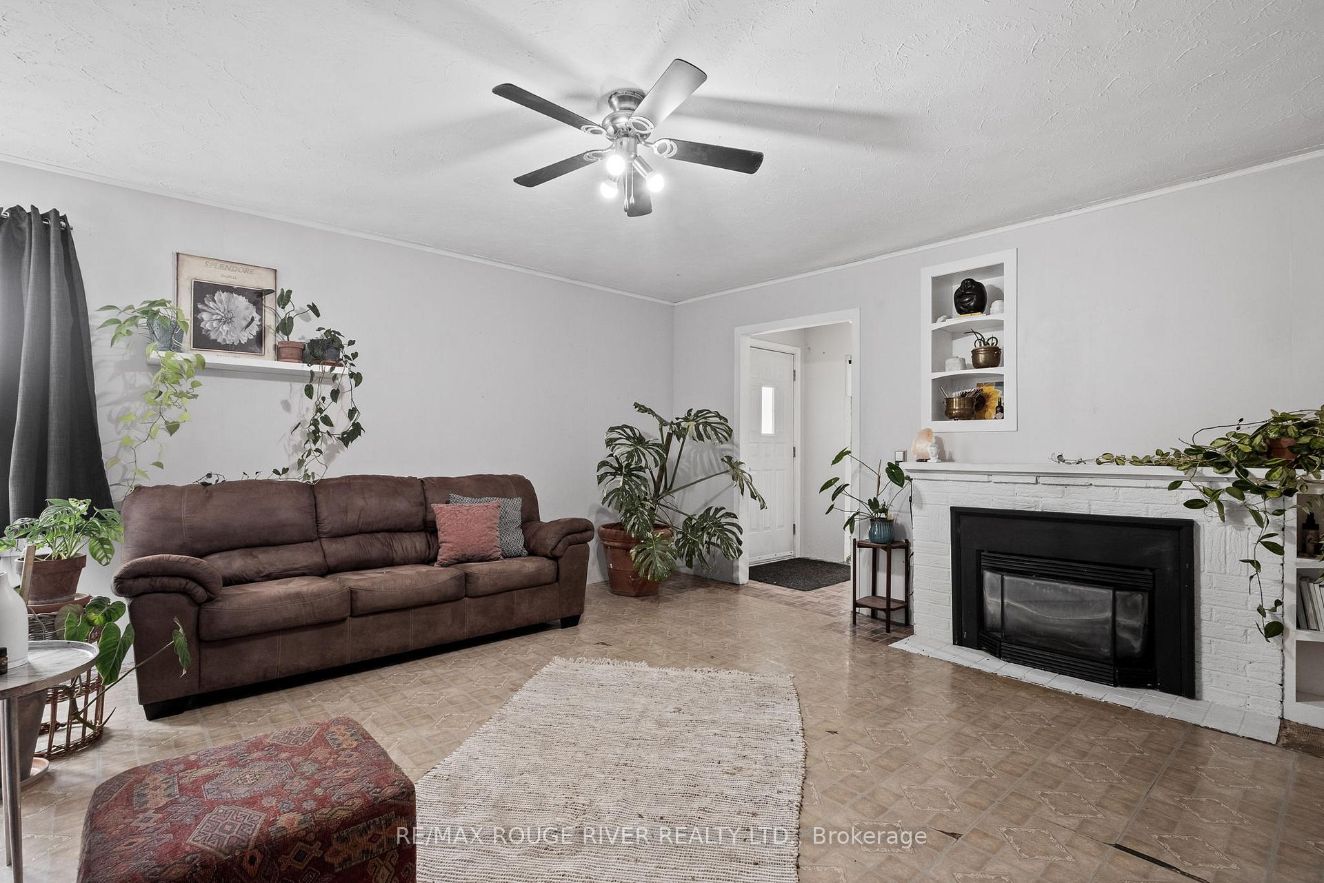 Photo 15 of 165 King Street E, Cramahe, Colborne — HOMEH