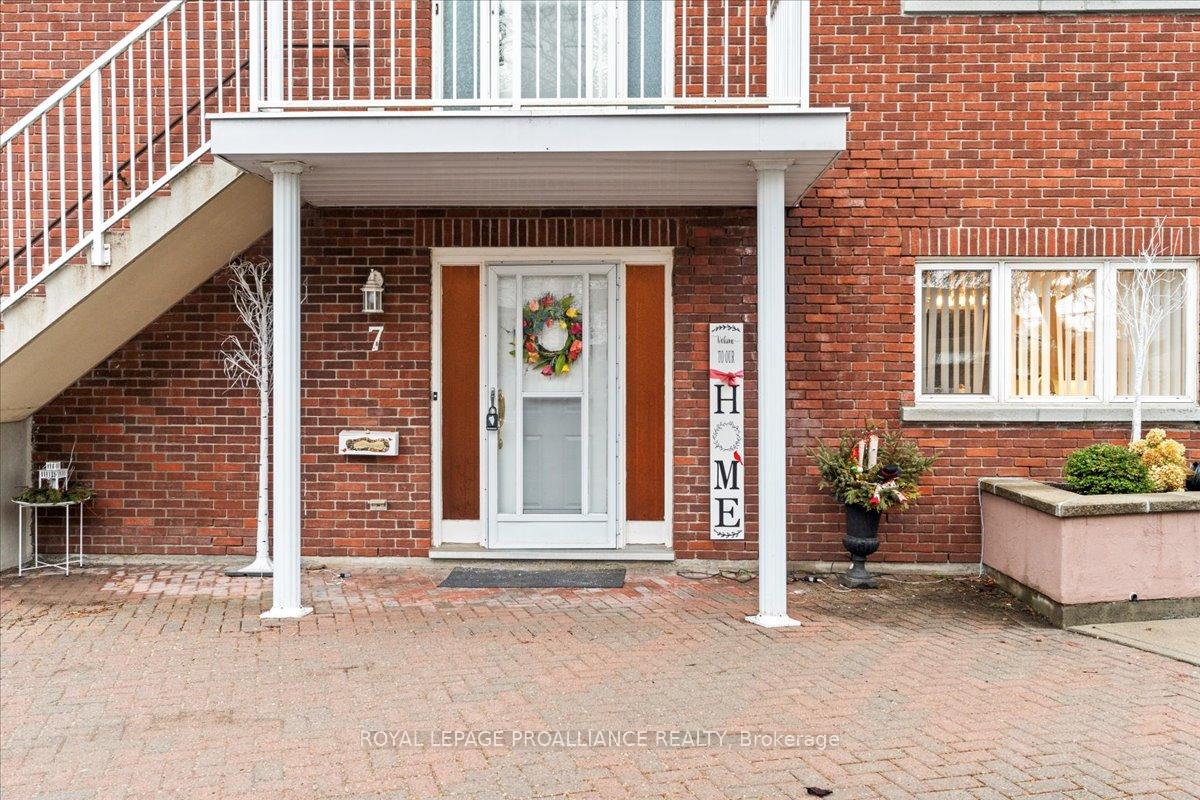 Photo 3 of Unit 7, 179 Herchimer Avenue, Belleville, Belleville Ward — HOMEH