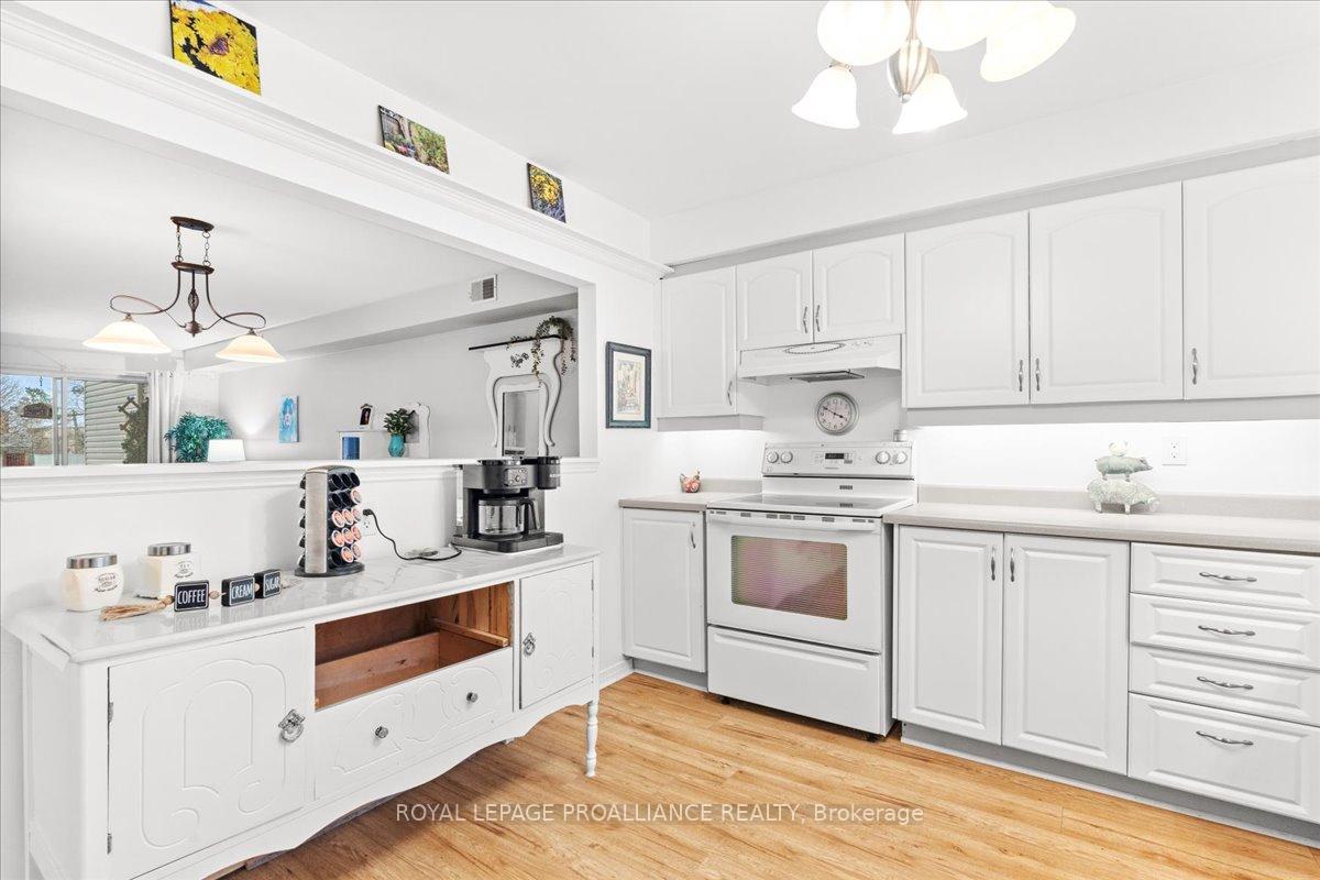 Photo 18 of Unit 7, 179 Herchimer Avenue, Belleville, Belleville Ward — HOMEH