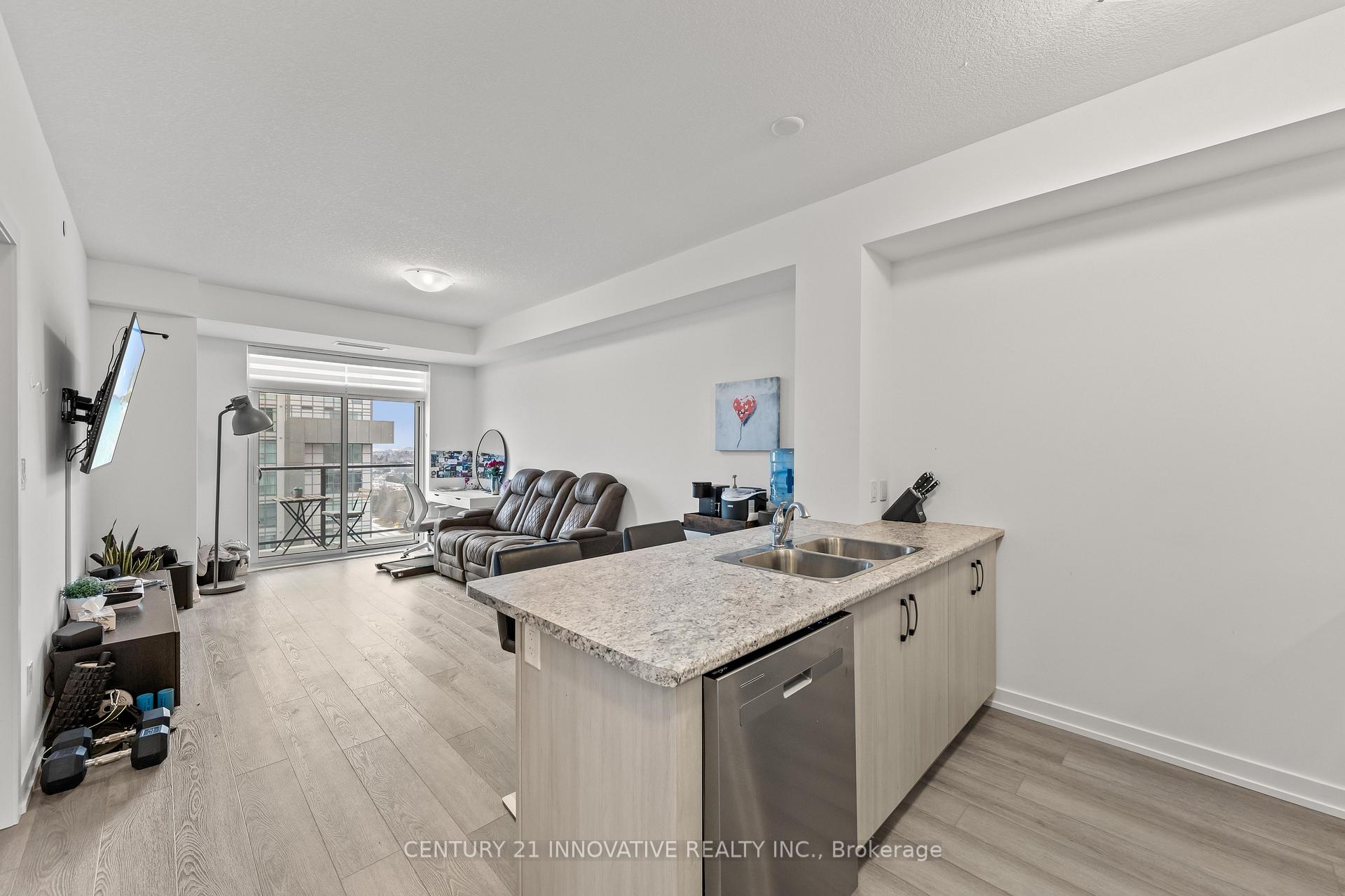 Photo 13 of Unit 913, 460 Dundas Street E, Hamilton, Waterdown — HOMEH
