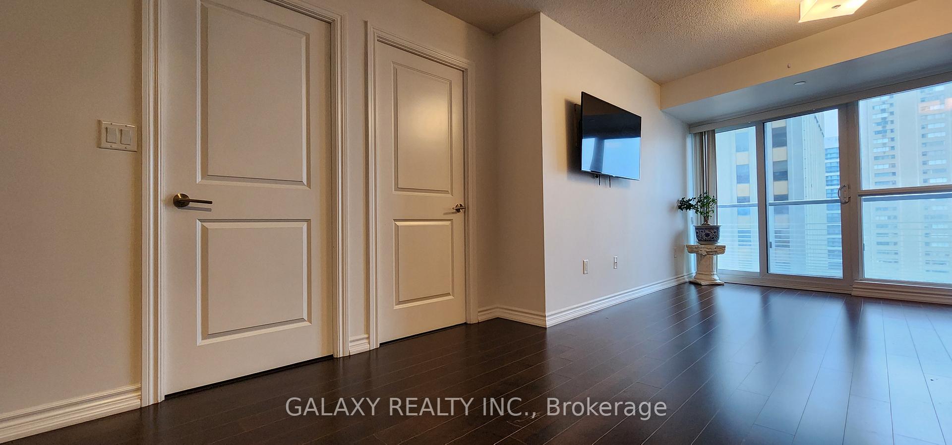 Photo 5 of Unit 1505, 386 Yonge Street, Toronto, Bay Street Corridor — HOMEH