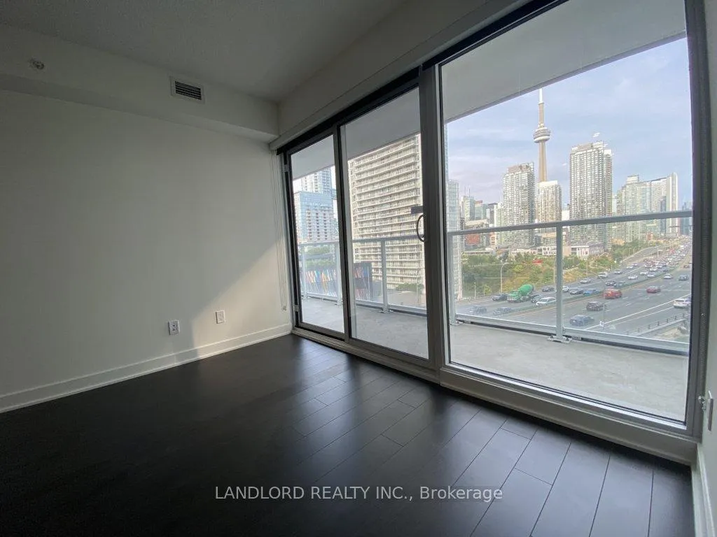 Photo 6 of Unit 1011, 17 Bathurst Street, Toronto, Waterfront Communities — HOMEH