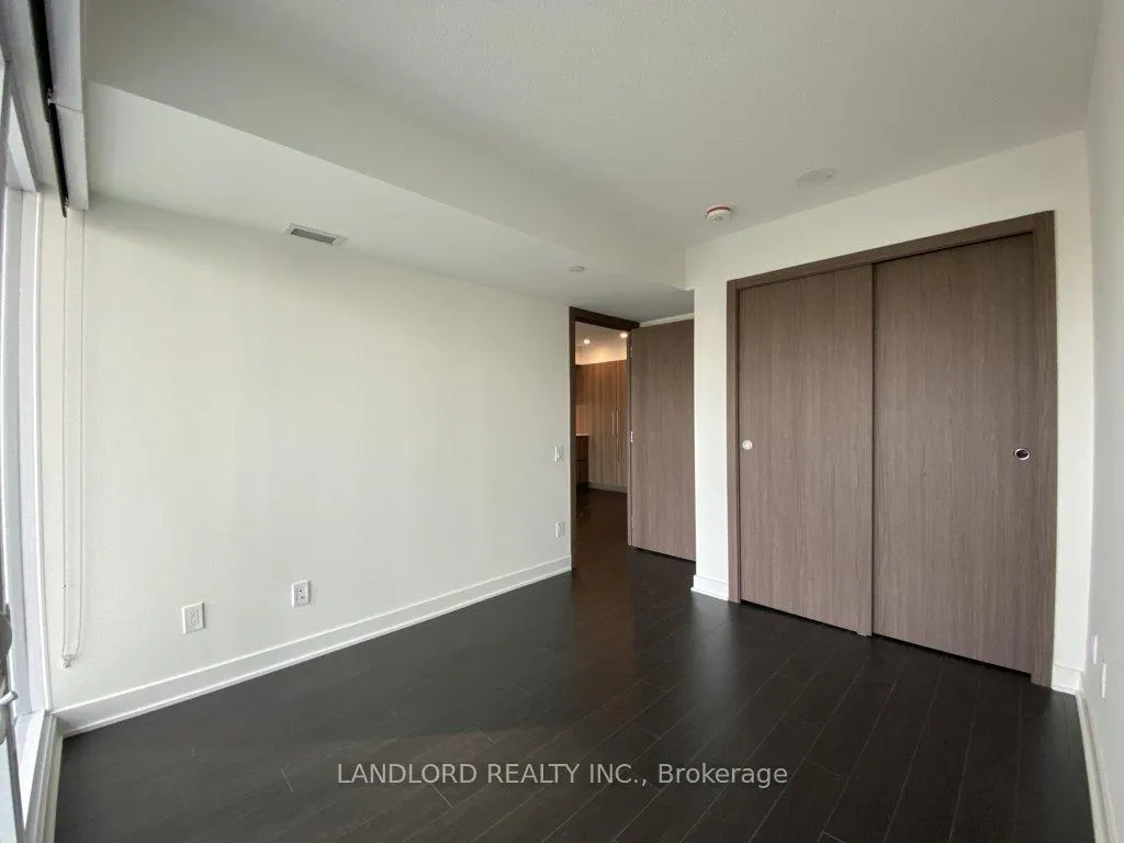 Photo 8 of Unit 1011, 17 Bathurst Street, Toronto, Waterfront Communities — HOMEH