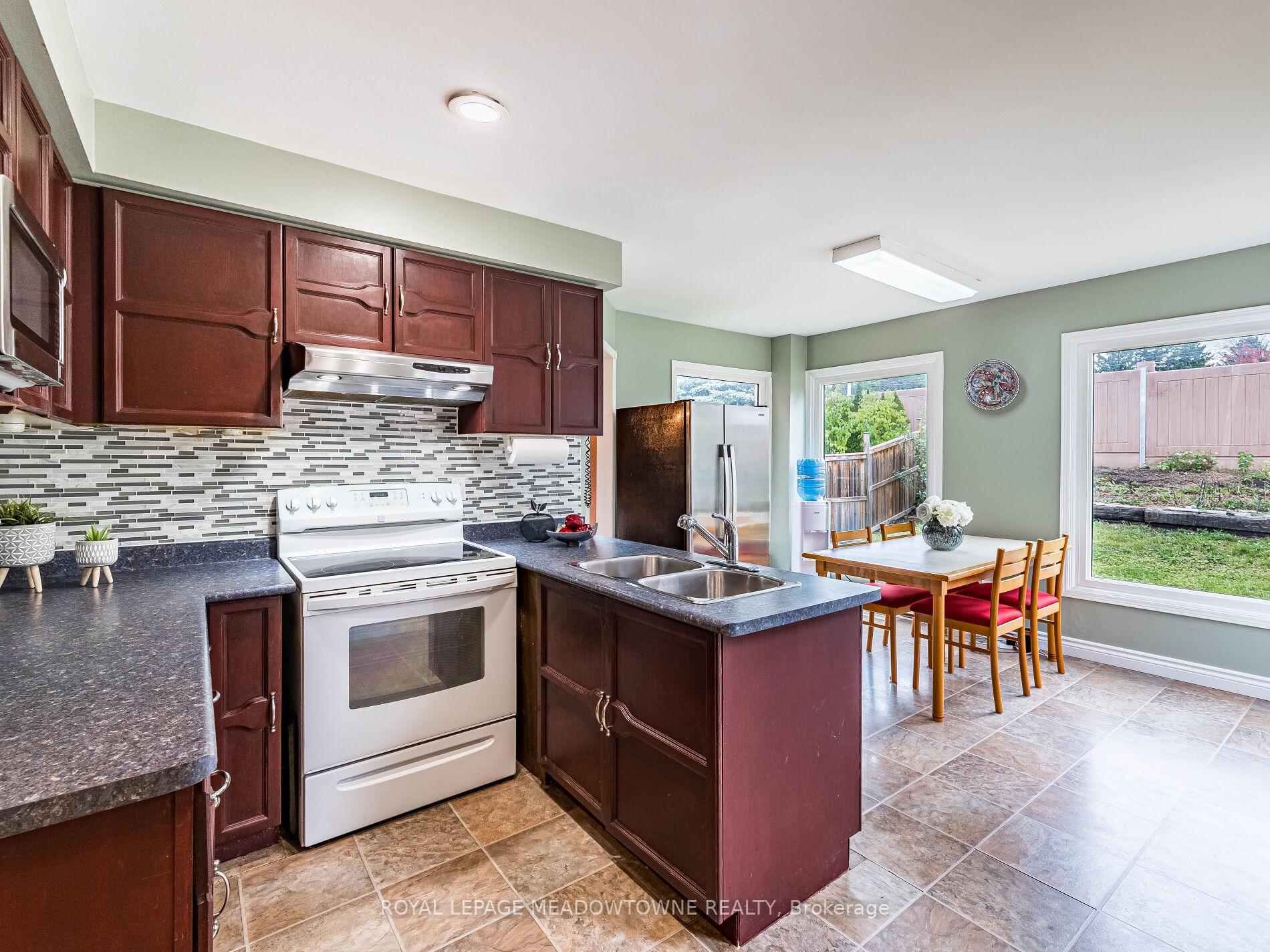 Photo 19 of 40 Lord Simcoe Drive, Brampton, Westgate — HOMEH