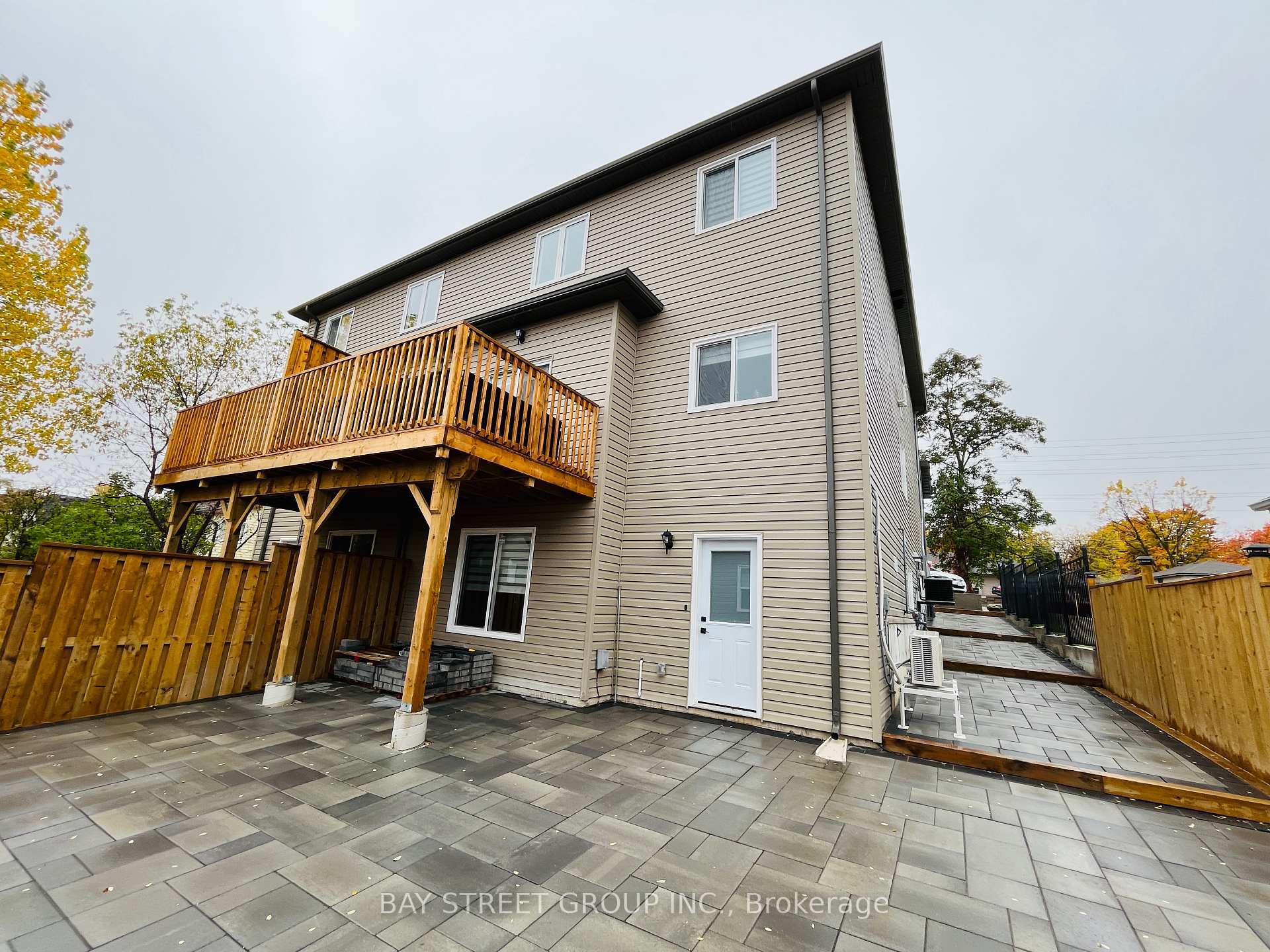 Photo 2 of Unit Unit 1, 180 Ardagh Road, Barrie, Ardagh — HOMEH