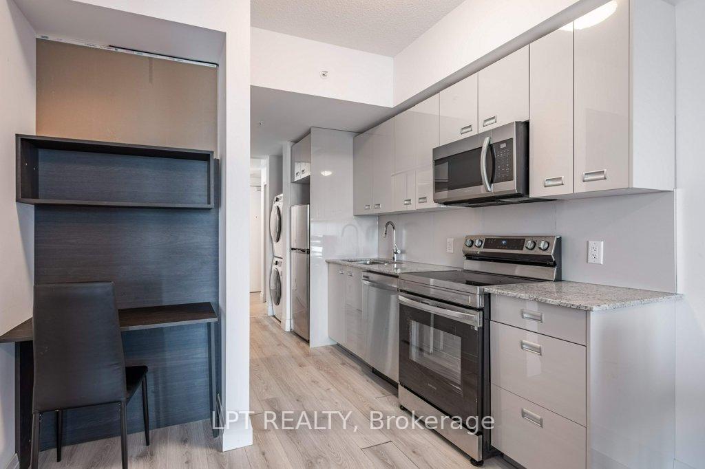 Photo 8 of Unit 920, 652 Princess Street, Kingston, Central City East — HOMEH
