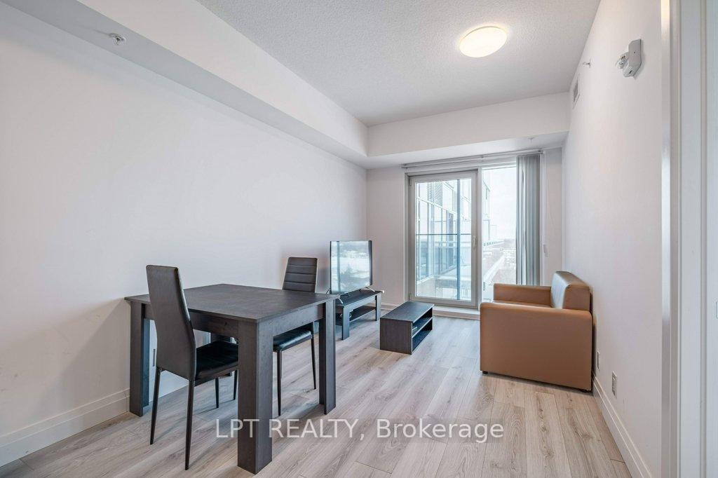 Photo 9 of Unit 920, 652 Princess Street, Kingston, Central City East — HOMEH