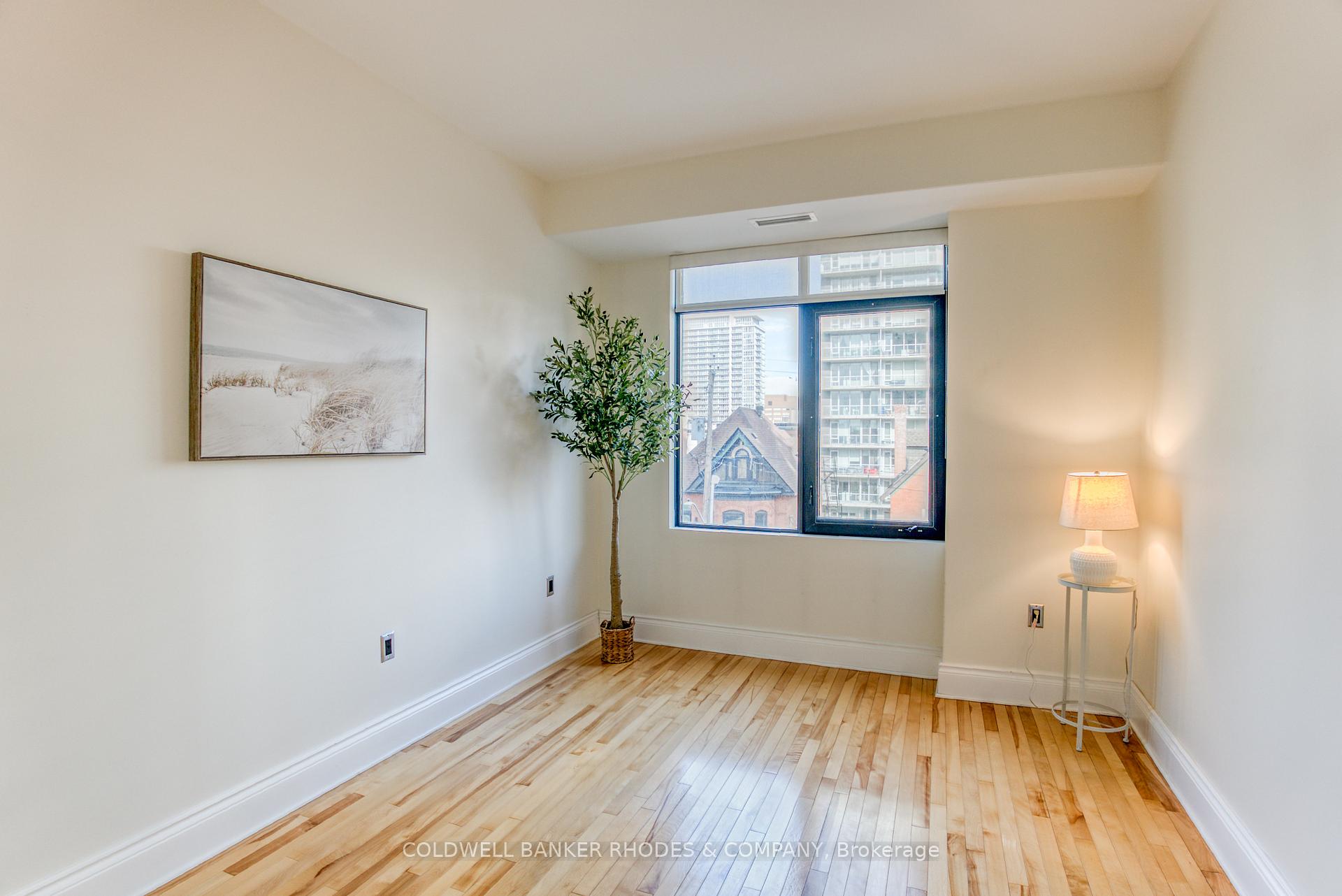 Photo 14 of Unit 402, 374 Cooper Street, Ottawa, Ottawa Centre — HOMEH