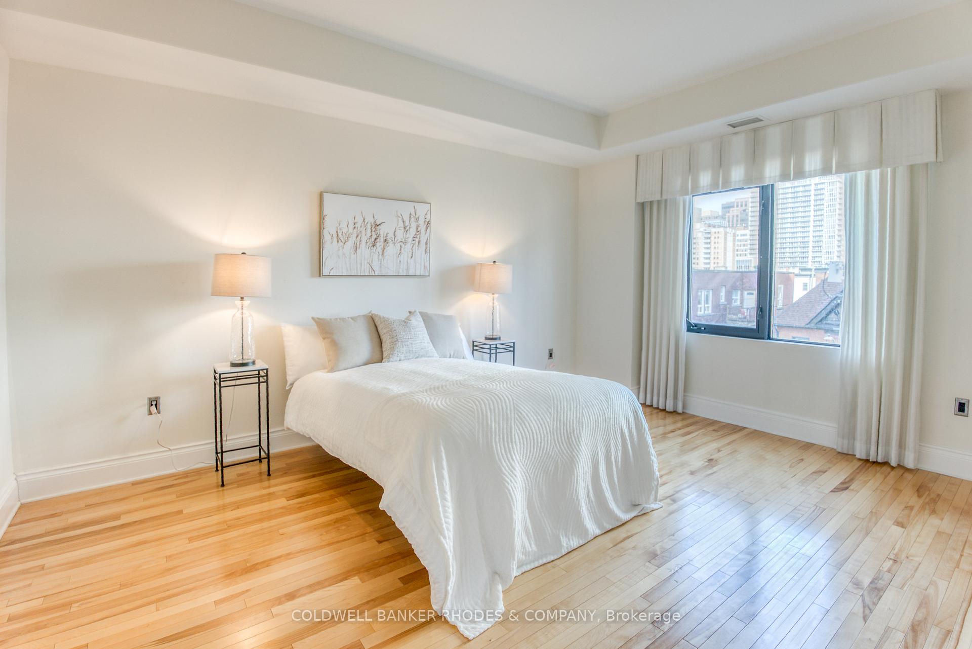 Photo 15 of Unit 402, 374 Cooper Street, Ottawa, Ottawa Centre — HOMEH