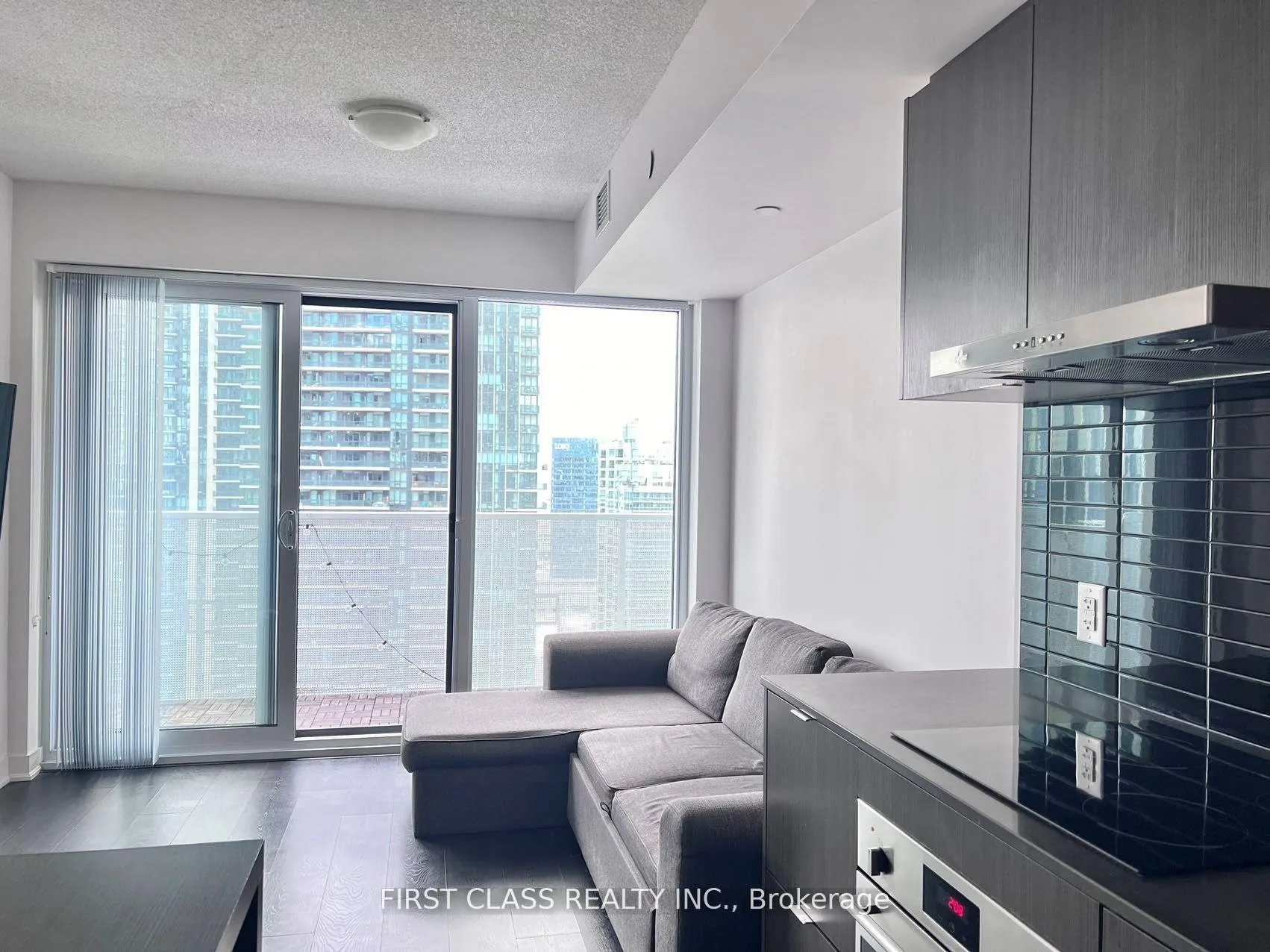Photo 3 of Unit 3105, 88 Harbour Street, Toronto, Waterfront Communities — HOMEH