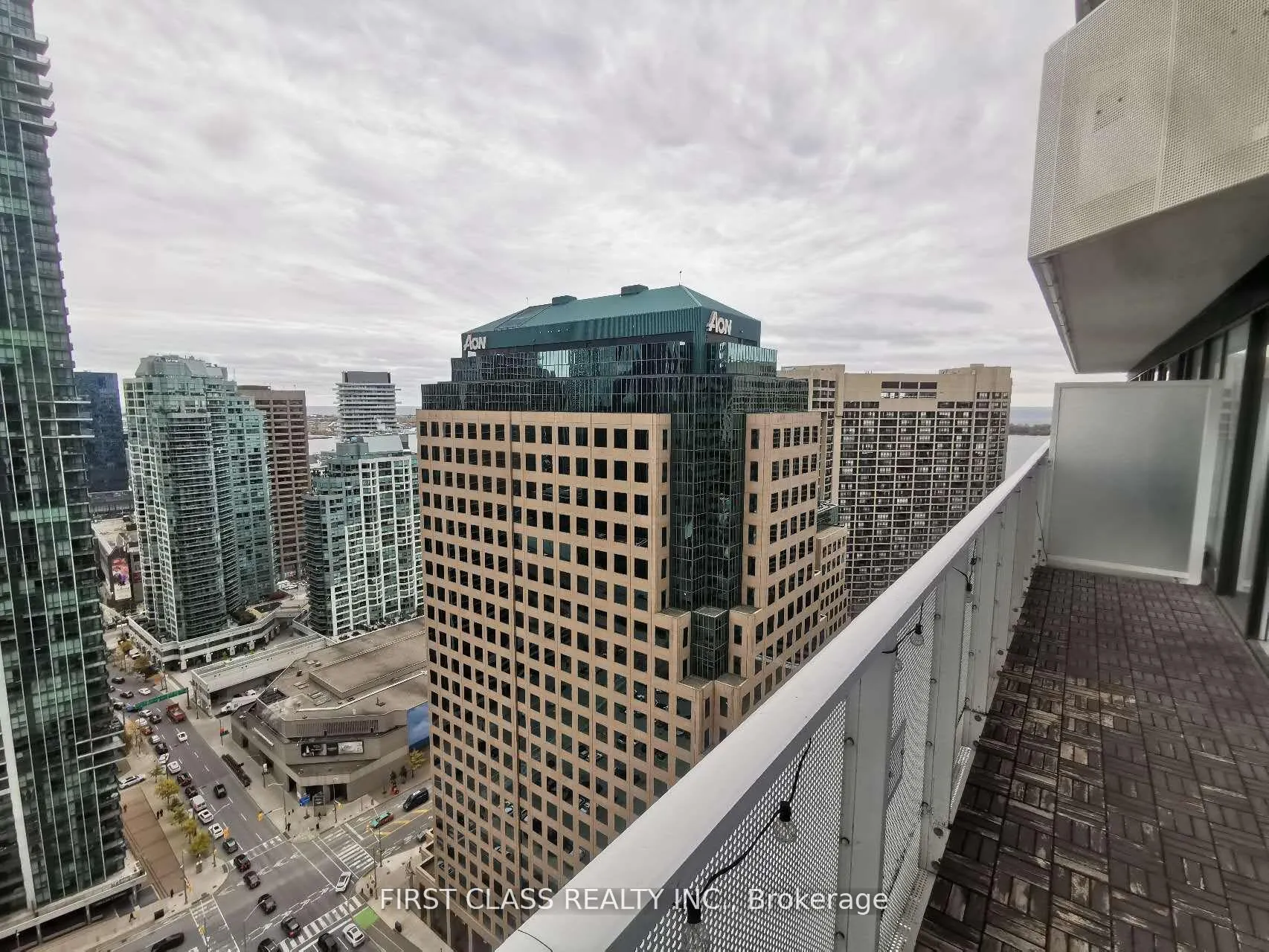 Photo 8 of Unit 3105, 88 Harbour Street, Toronto, Waterfront Communities — HOMEH
