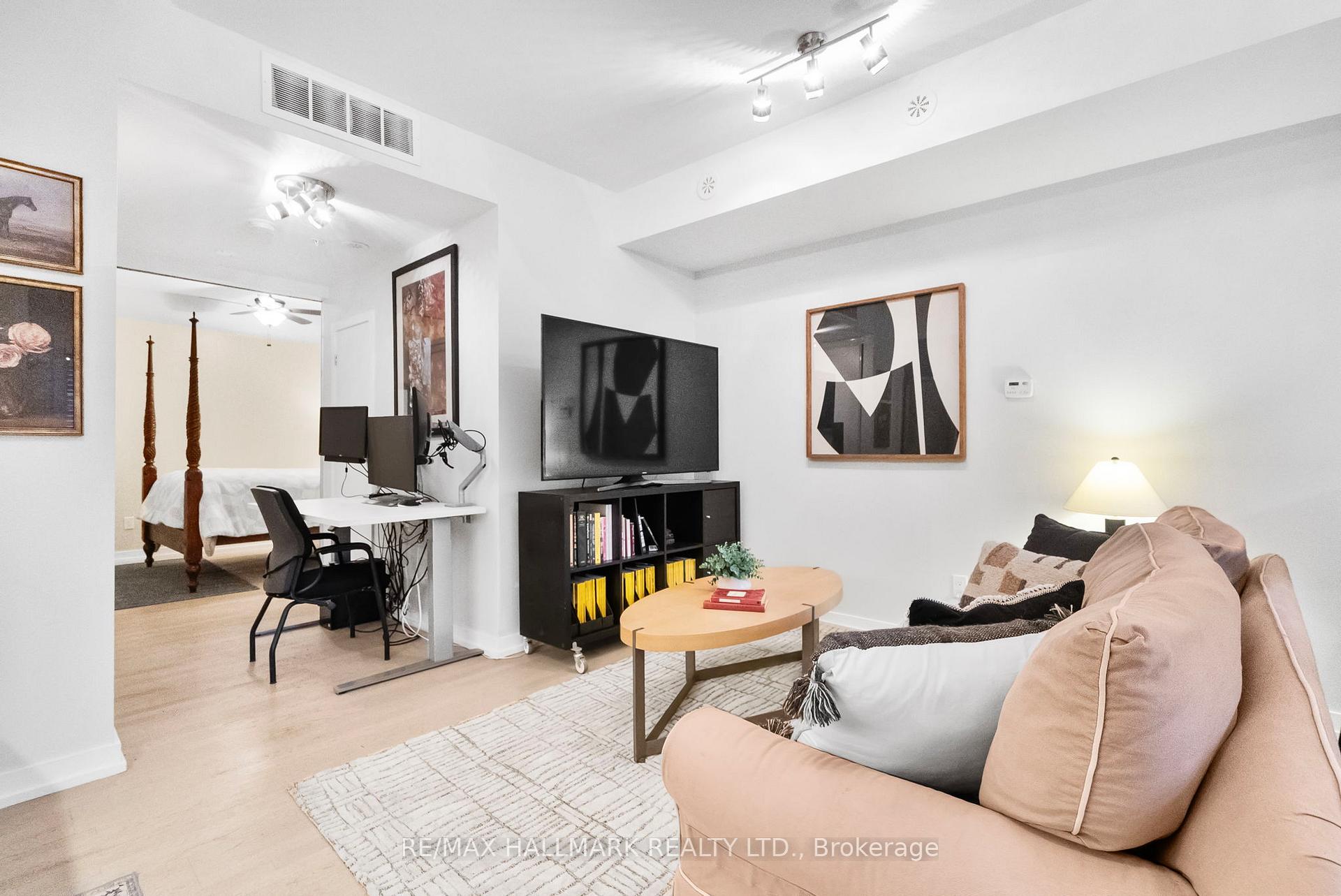 Photo 4 of Unit 61, 140 Broadview Avenue, Toronto, South Riverdale — HOMEH