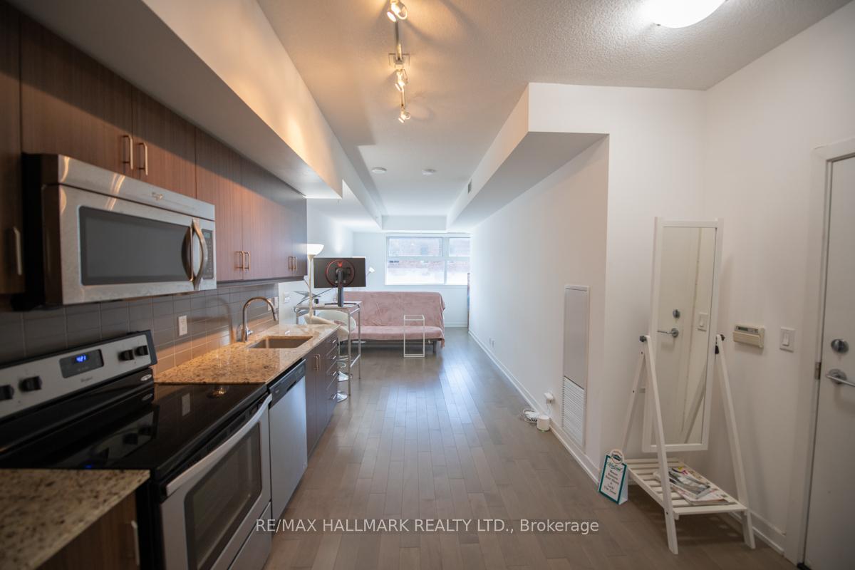 Photo 2 of Unit 602, 10 Willison Square, Toronto, Kensington-Chinatown — HOMEH