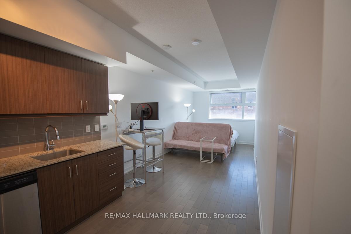 Photo 4 of Unit 602, 10 Willison Square, Toronto, Kensington-Chinatown — HOMEH