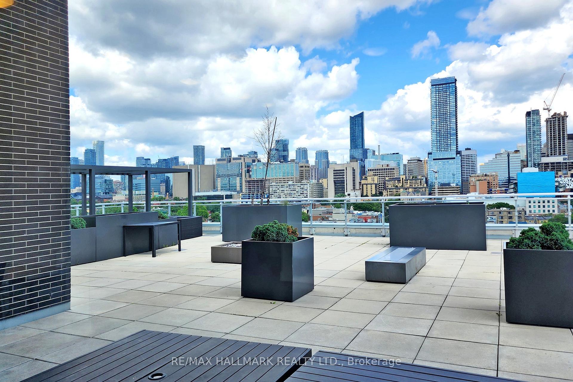 Photo 13 of Unit 602, 10 Willison Square, Toronto, Kensington-Chinatown — HOMEH