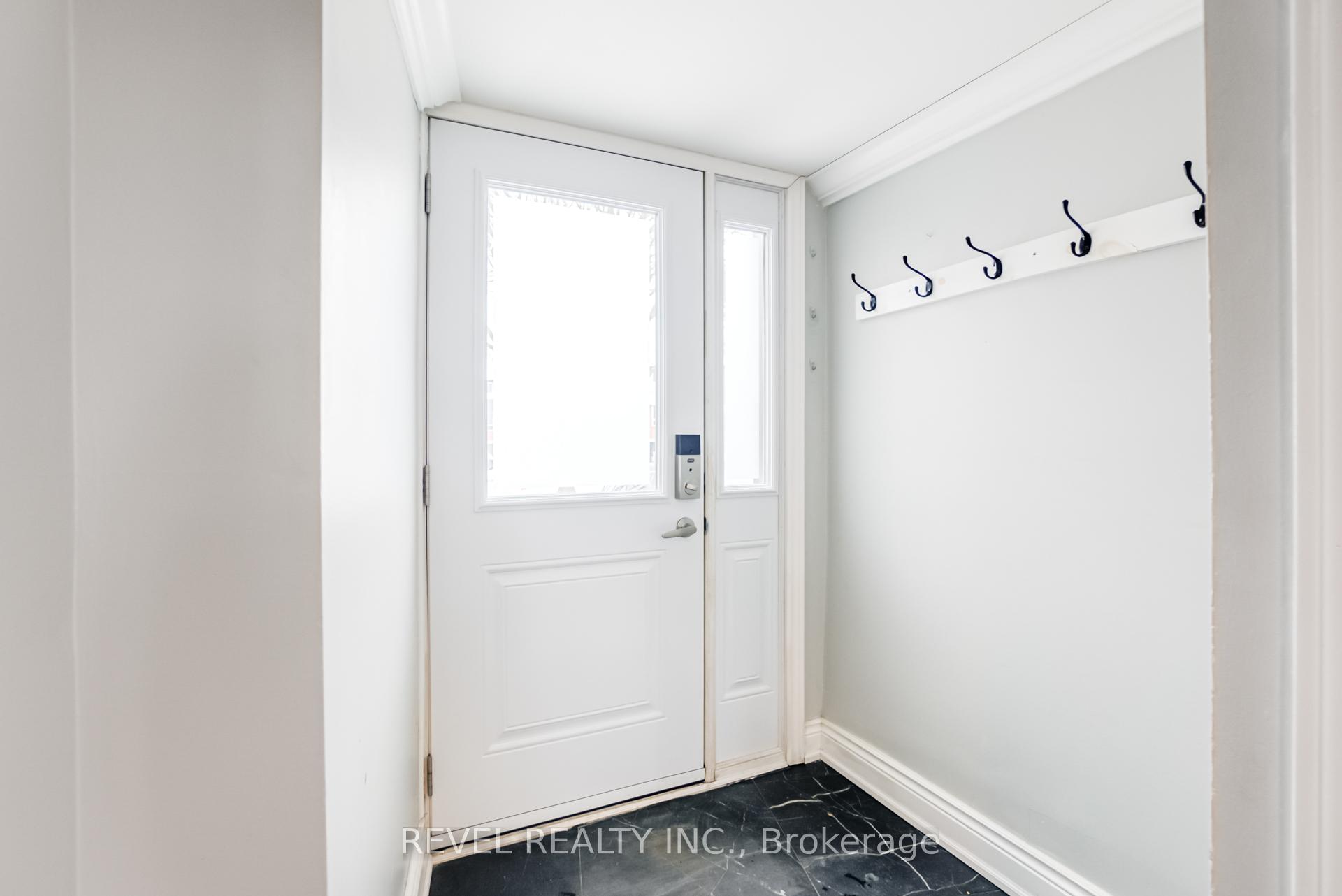 Photo 2 of Unit 18, 246 Tupper Boulevard, New Tecumseth, Alliston — HOMEH