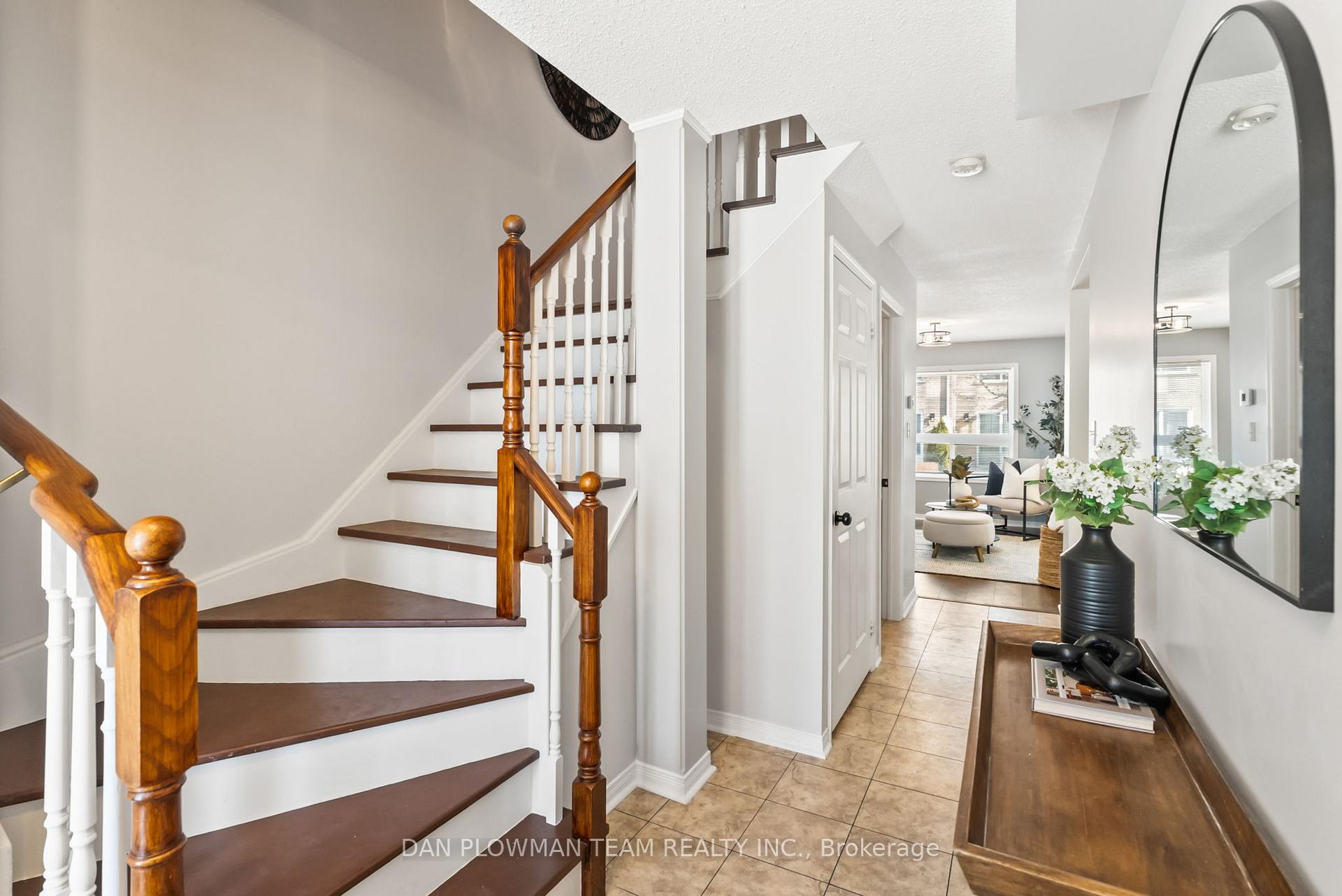 Photo 5 of Unit 37, 1087 Ormond Drive, Oshawa, Samac — HOMEH