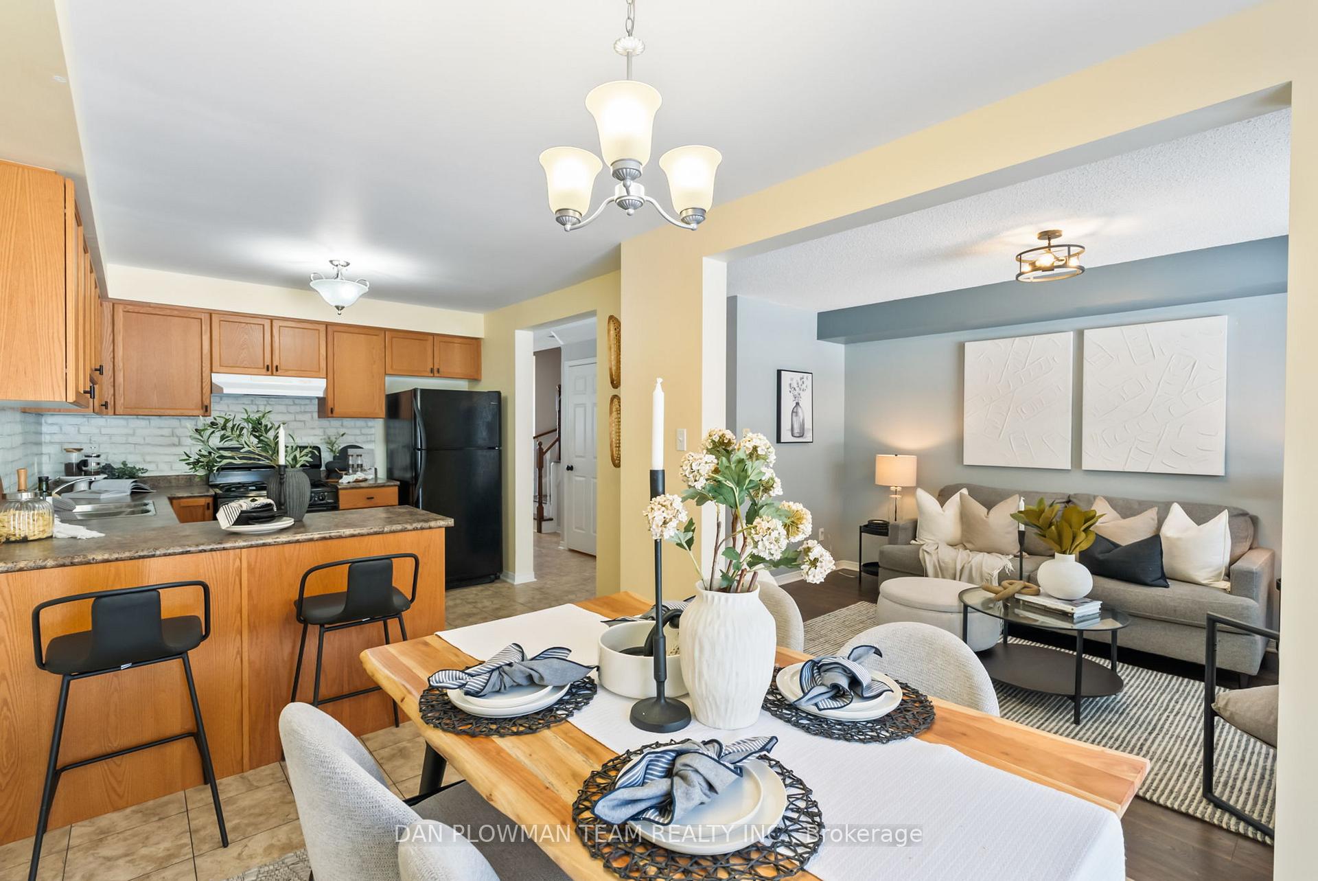 Photo 10 of Unit 37, 1087 Ormond Drive, Oshawa, Samac — HOMEH