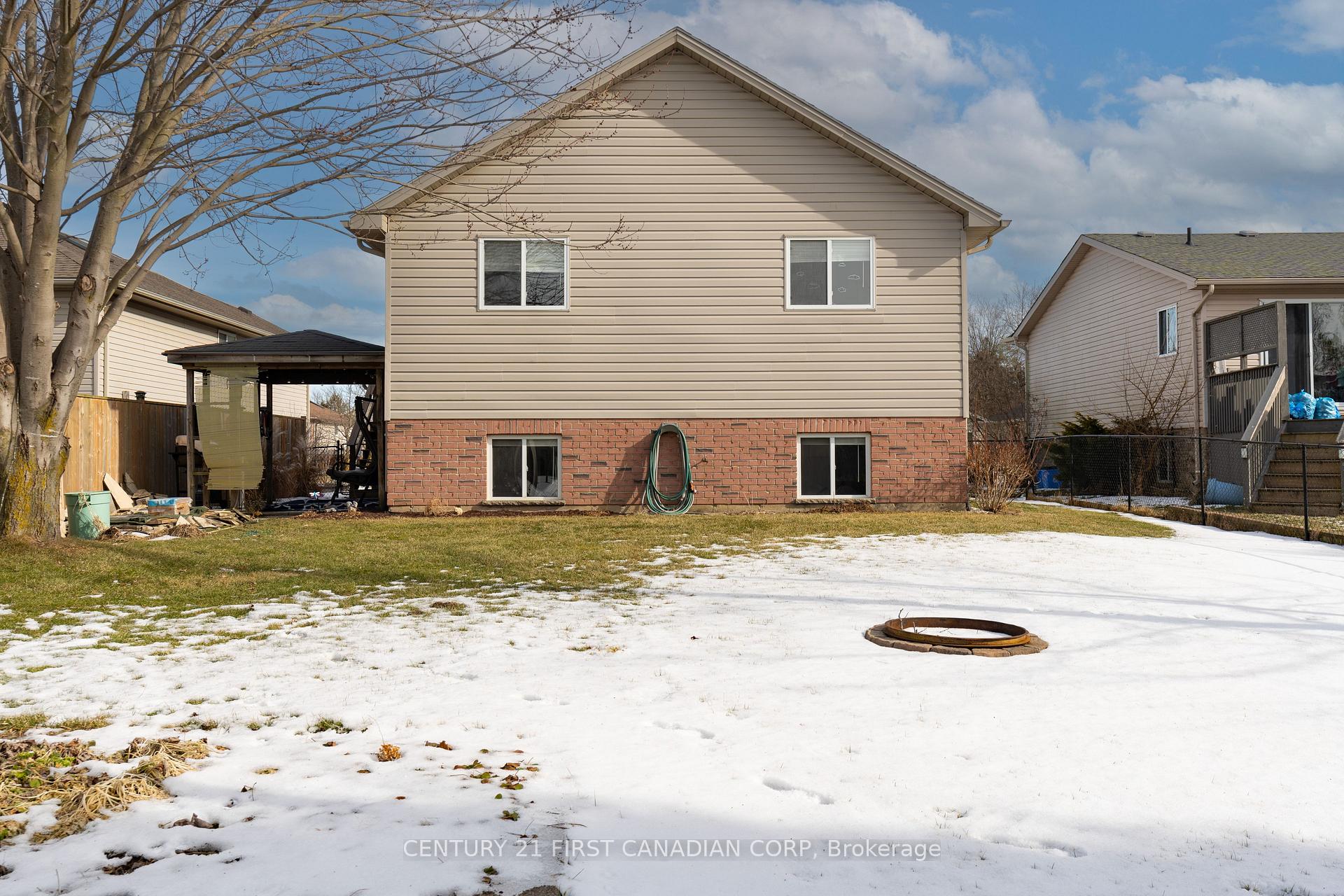 Photo 28 of 240 Margaret Street, Dutton/Dunwich, Dutton — HOMEH