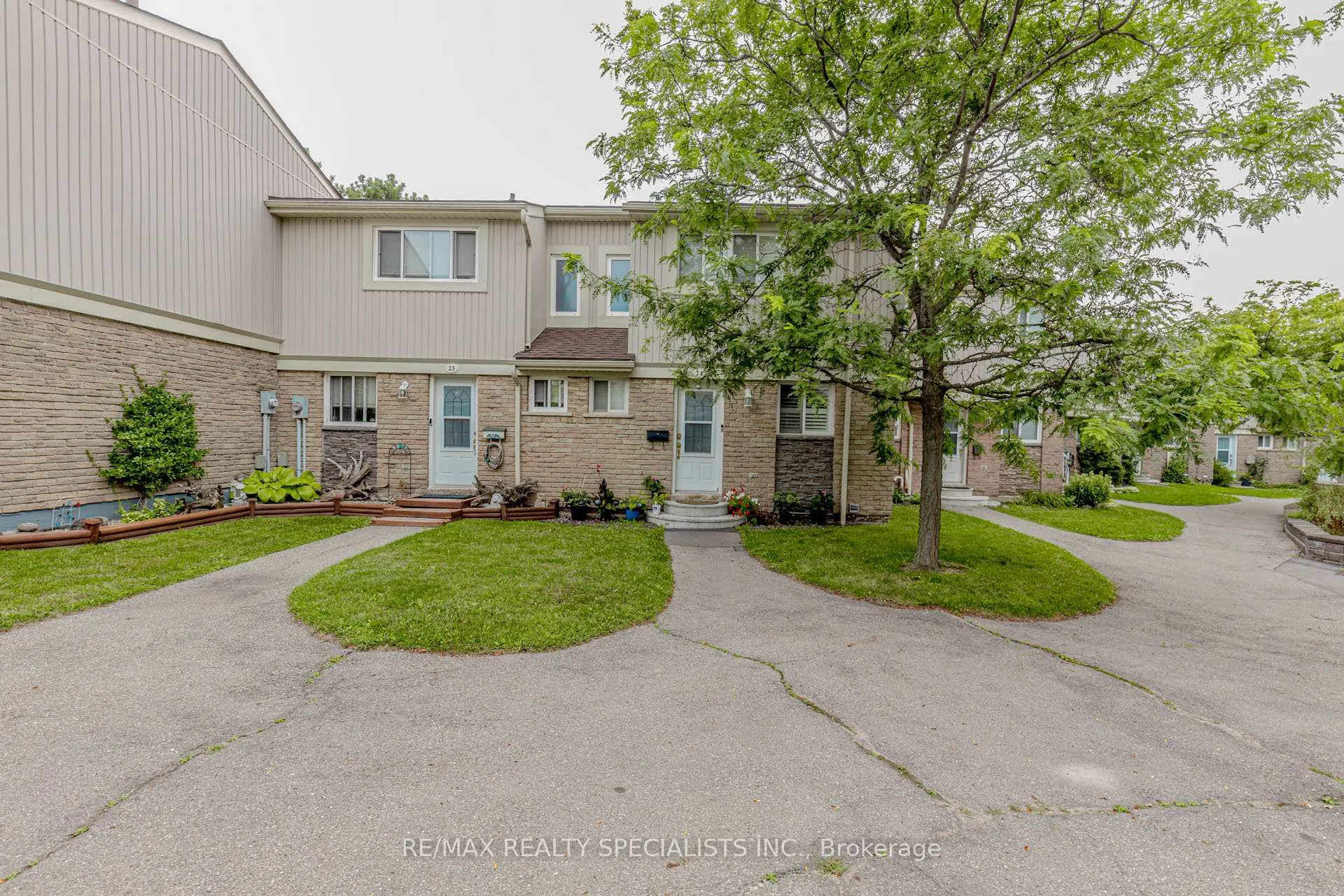 Front of Unit 24, 561 Childs Drive