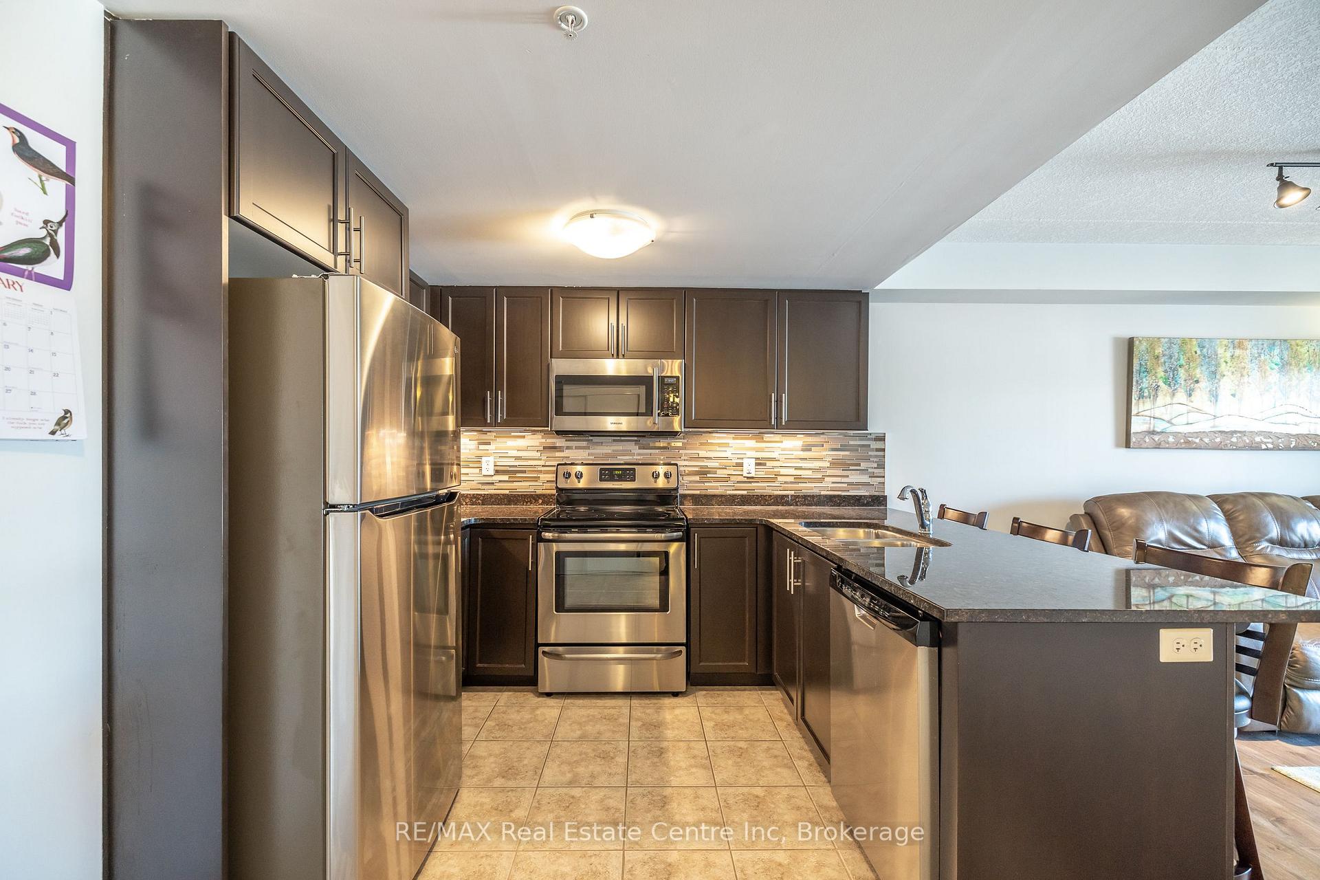 Photo 3 of Unit 111, 45 Kingsbury Square, Guelph, Pineridge/Westminster Woods — HOMEH